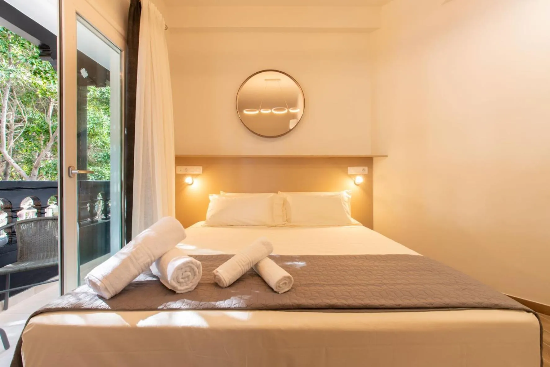 Bedroom, Bed in Suncanarias Hotel Adeje Plaza