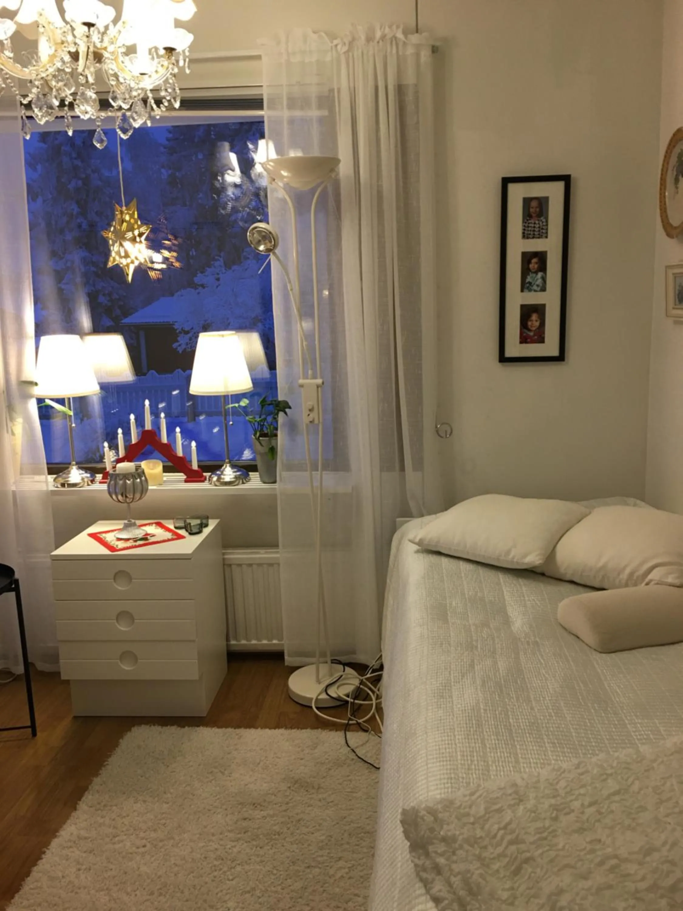 Photo of the whole room, Bed in Aurora- Center 2