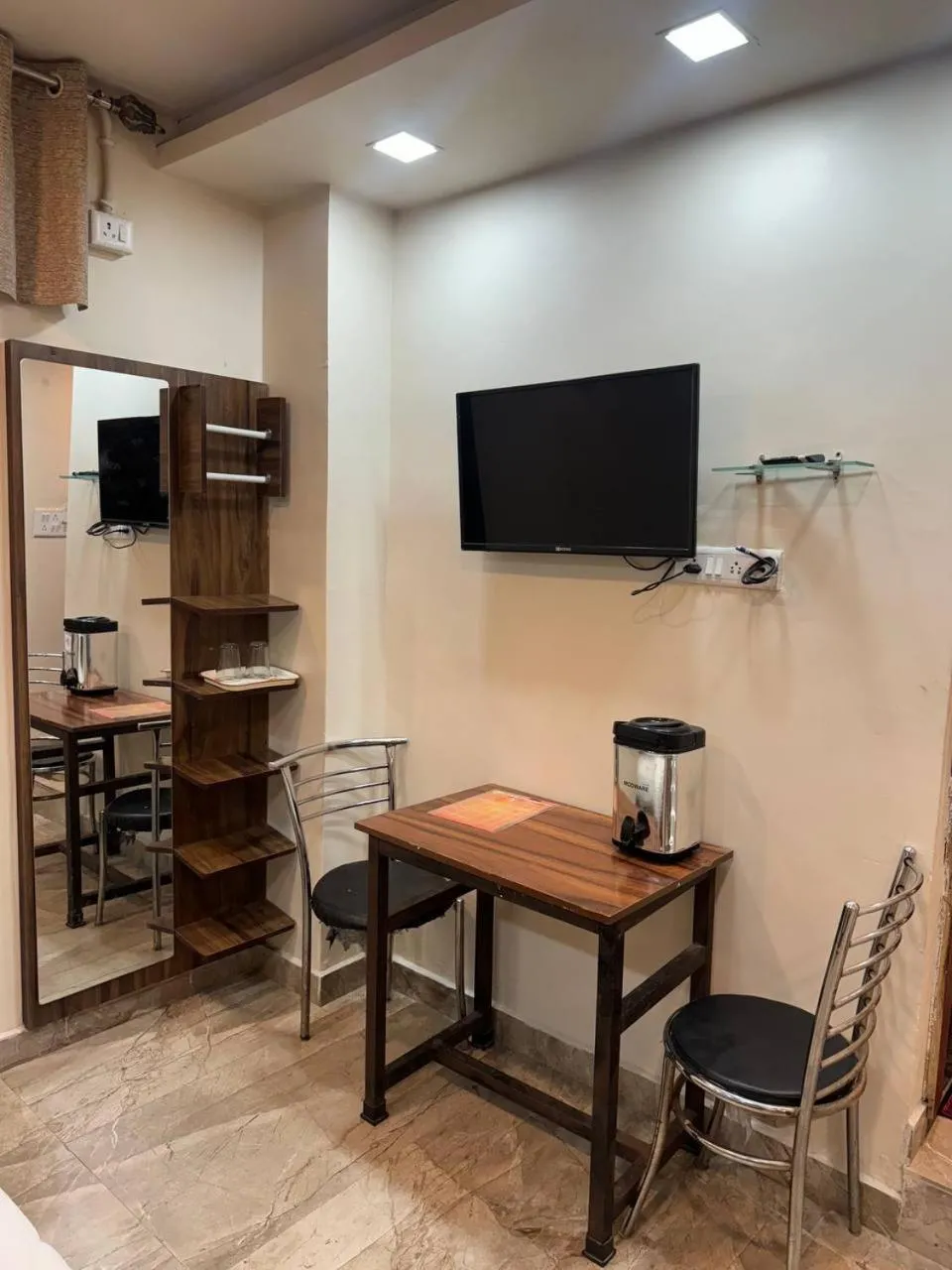 Hotel Shreeji Residency