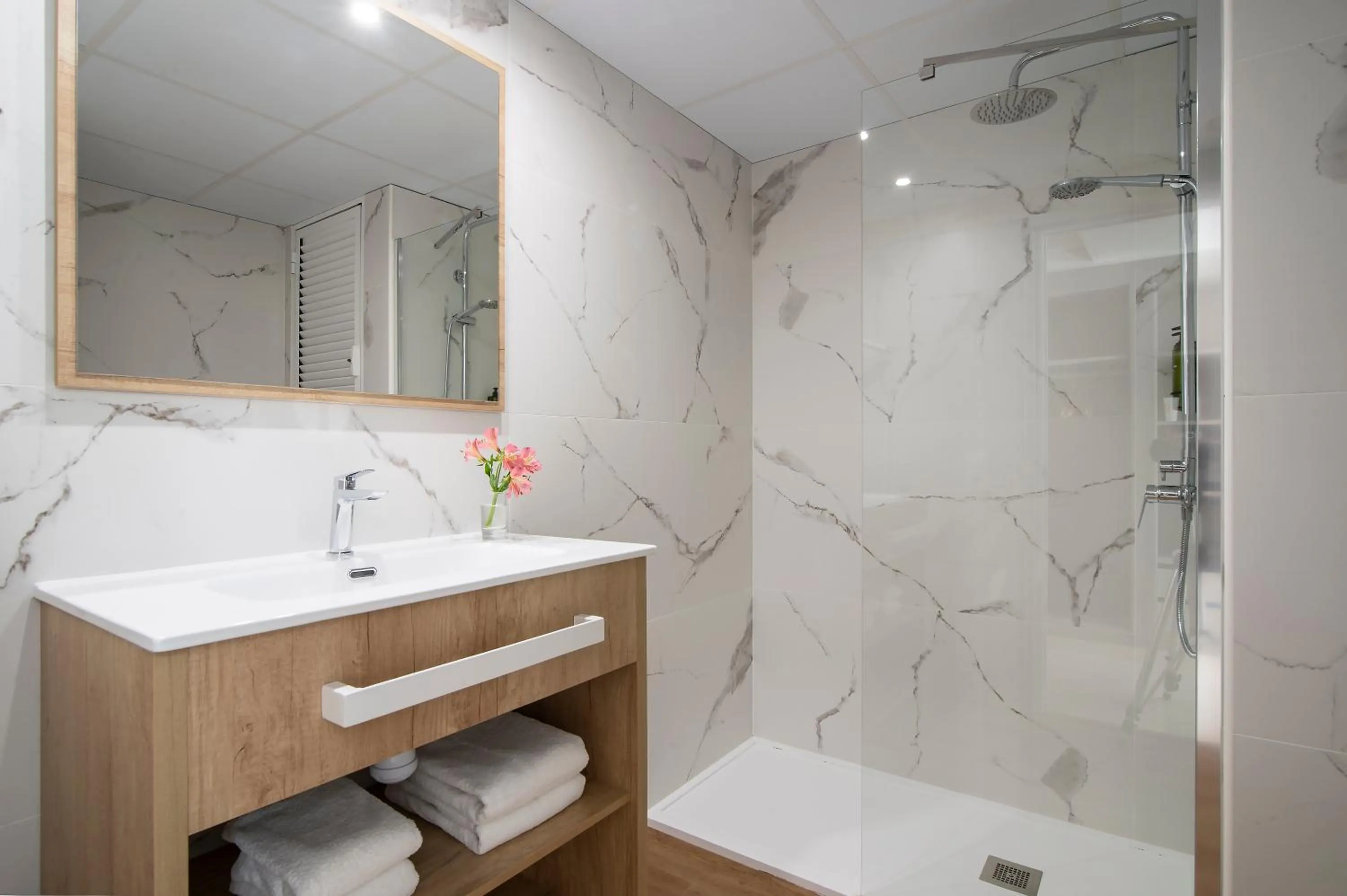 Shower in Hotel Lloret Santa Rosa by Pierre & Vacances