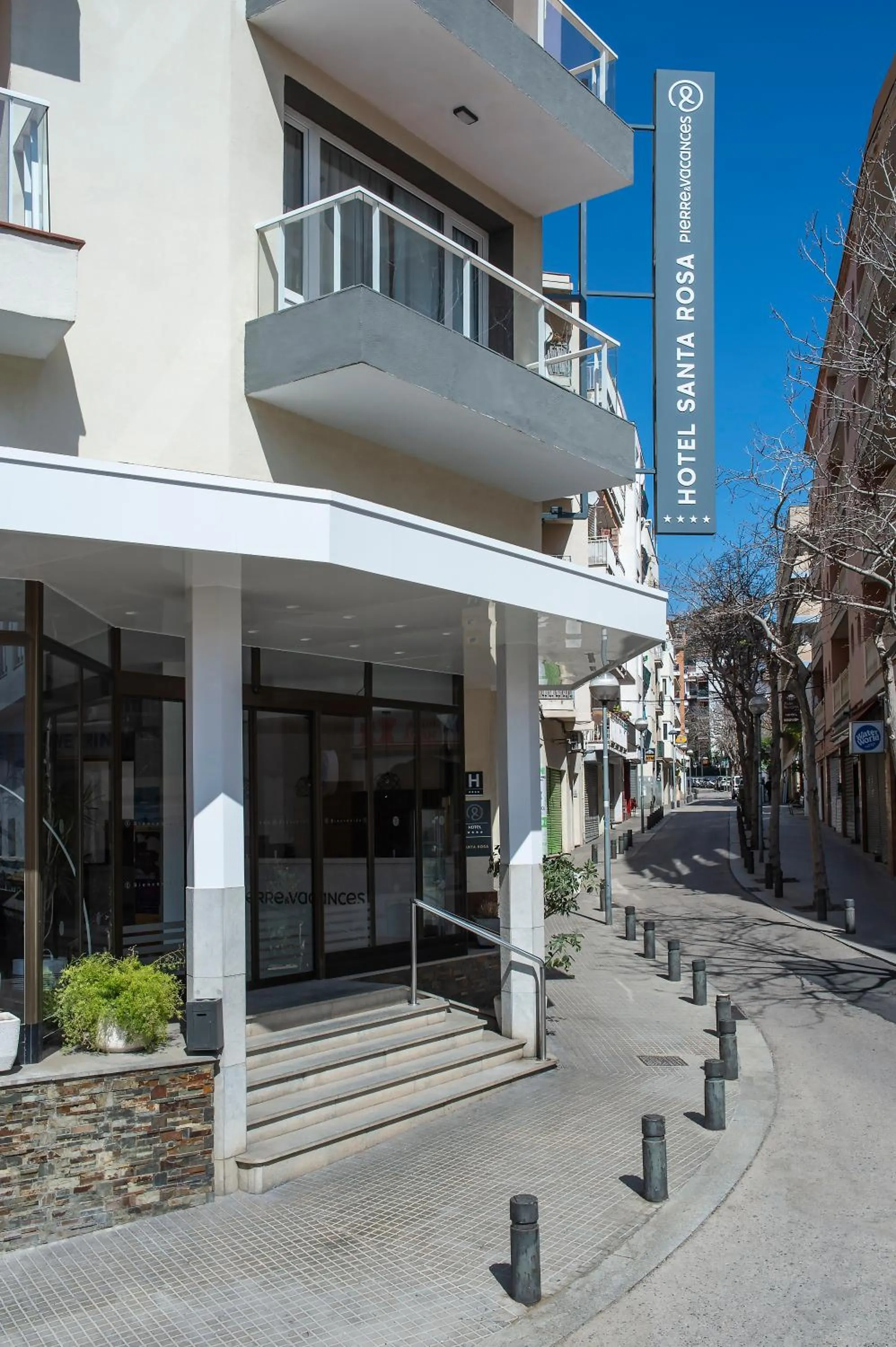 Property building in Hotel Lloret Santa Rosa by Pierre & Vacances