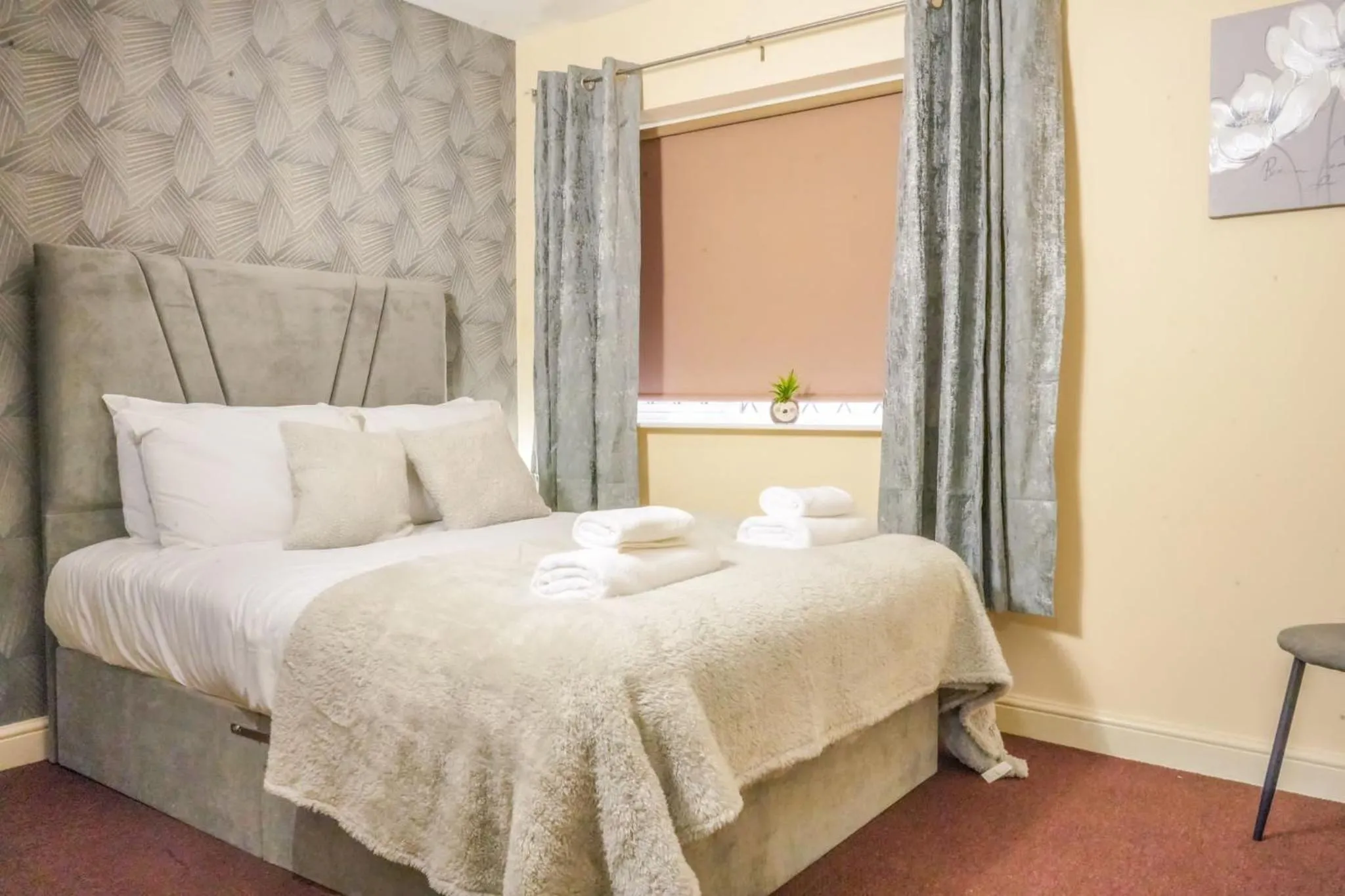 Bedroom, Bed in Baxter House