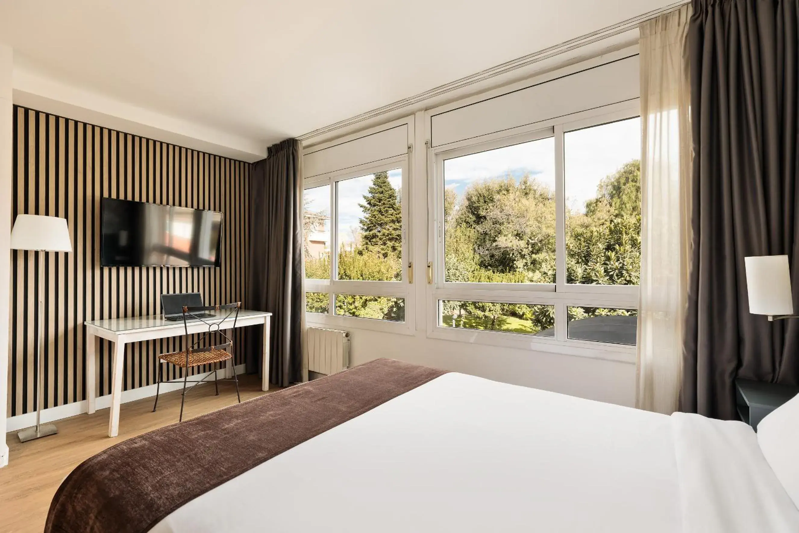 Bed in PARK SEDO Aparthotel Bed in PARK SEDO Aparthotel