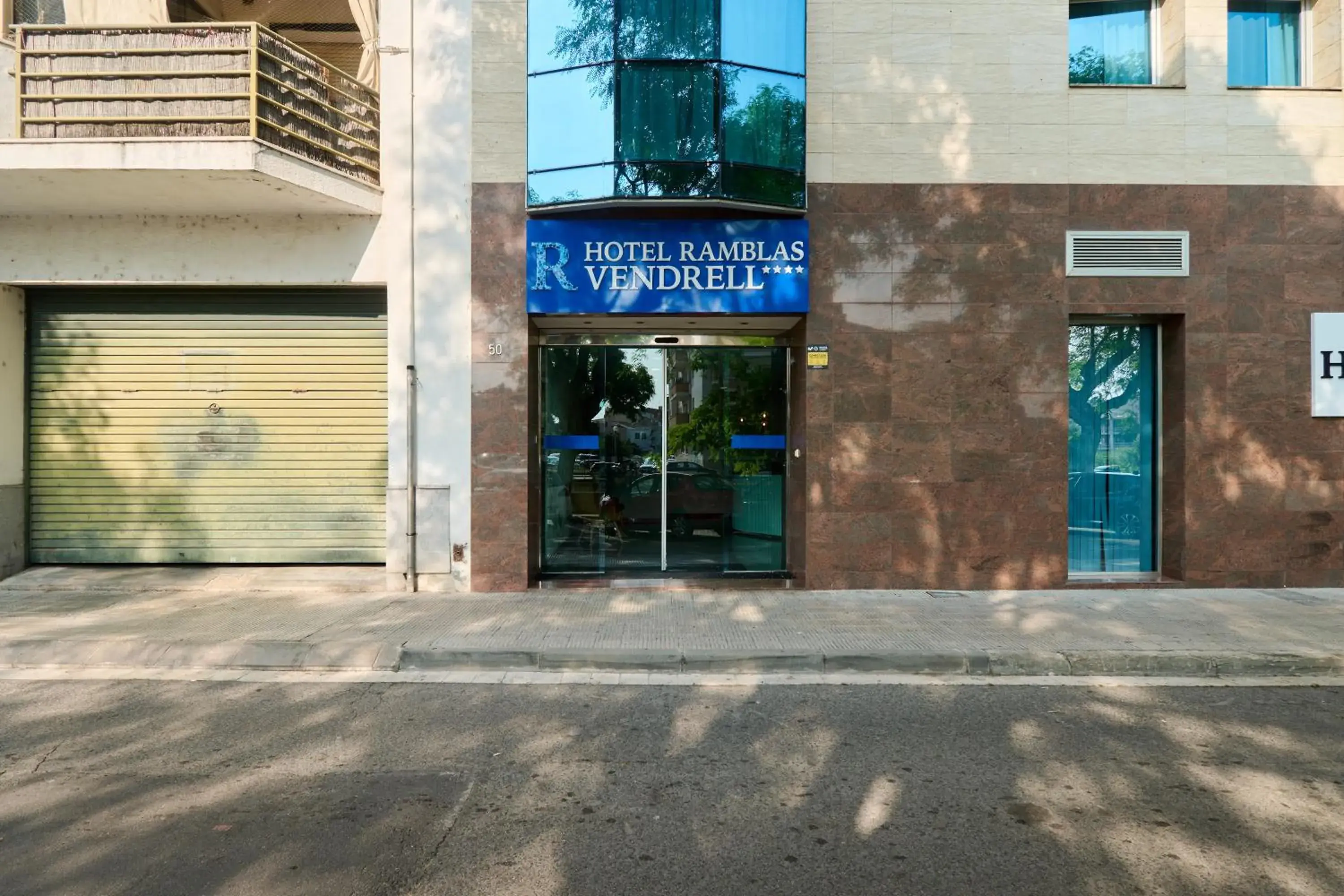 Facade/entrance in Ramblas Vendrell Facade/entrance in Ramblas Vendrell