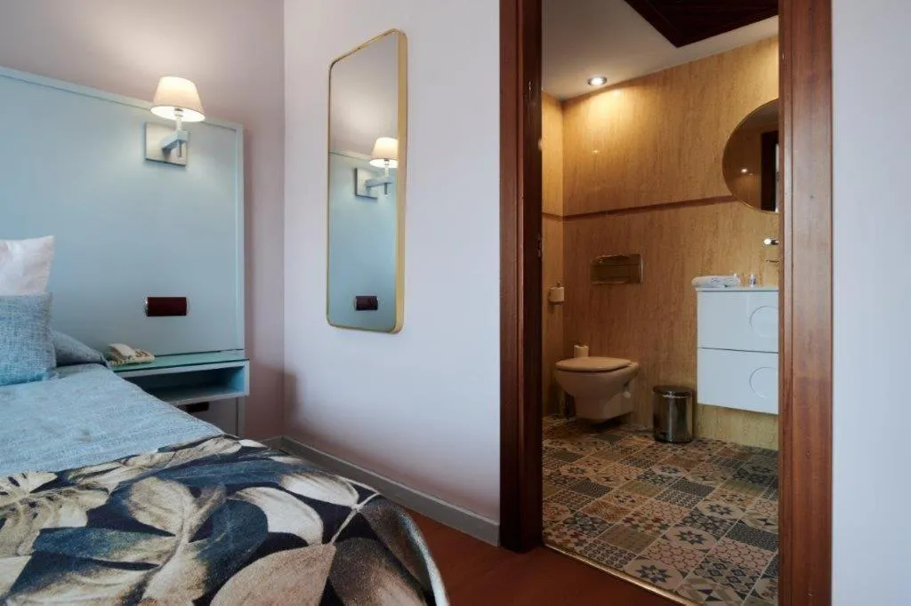 Toilet, Bed in Ramblas Vendrell