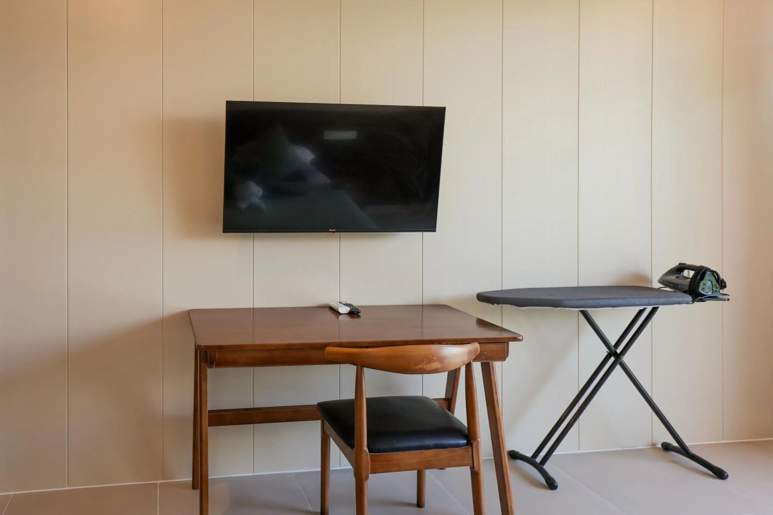 TV and multimedia in Ahola Thoddoo, Maldives