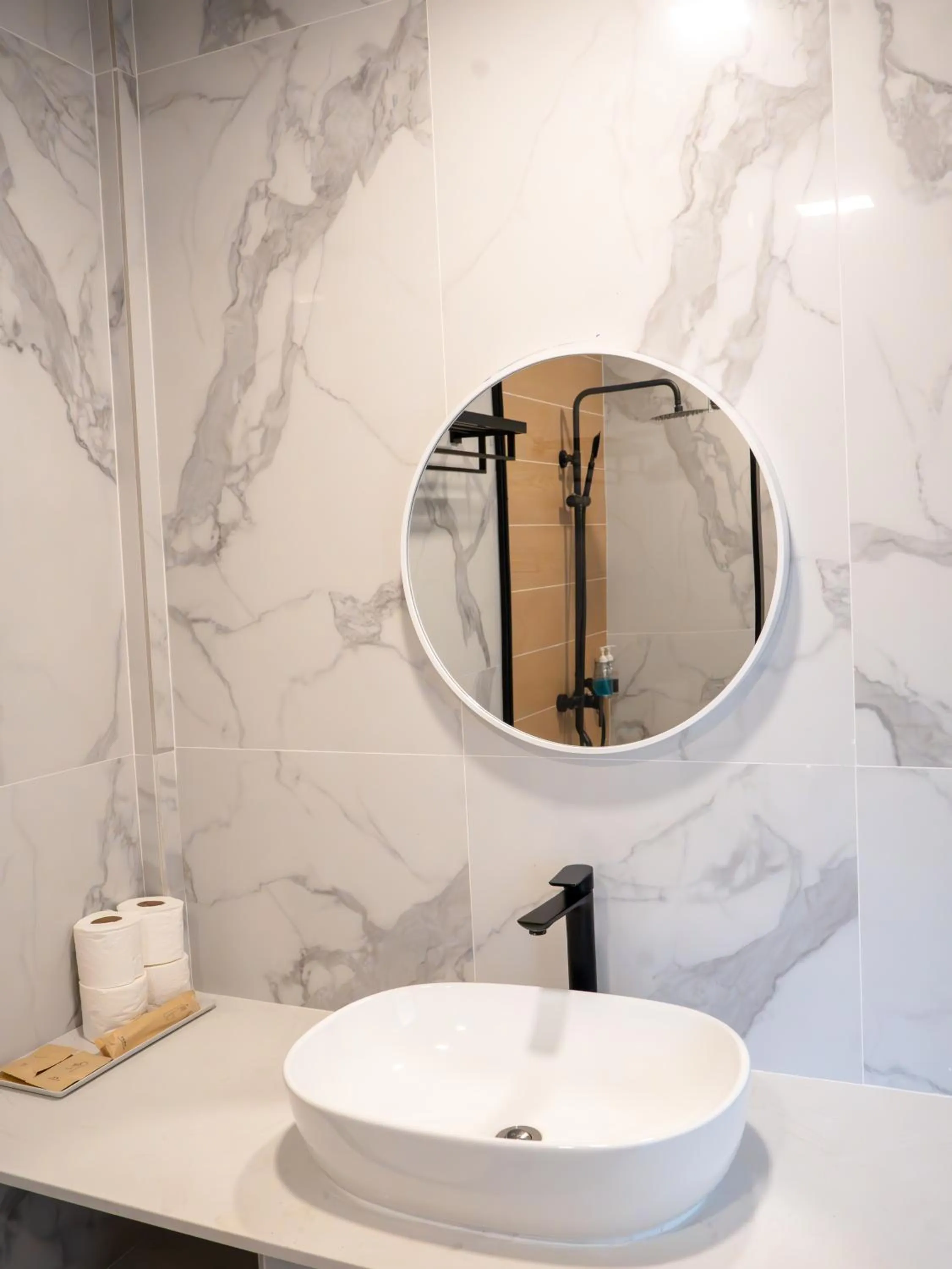 Bathroom in Ahola Thoddoo, Maldives