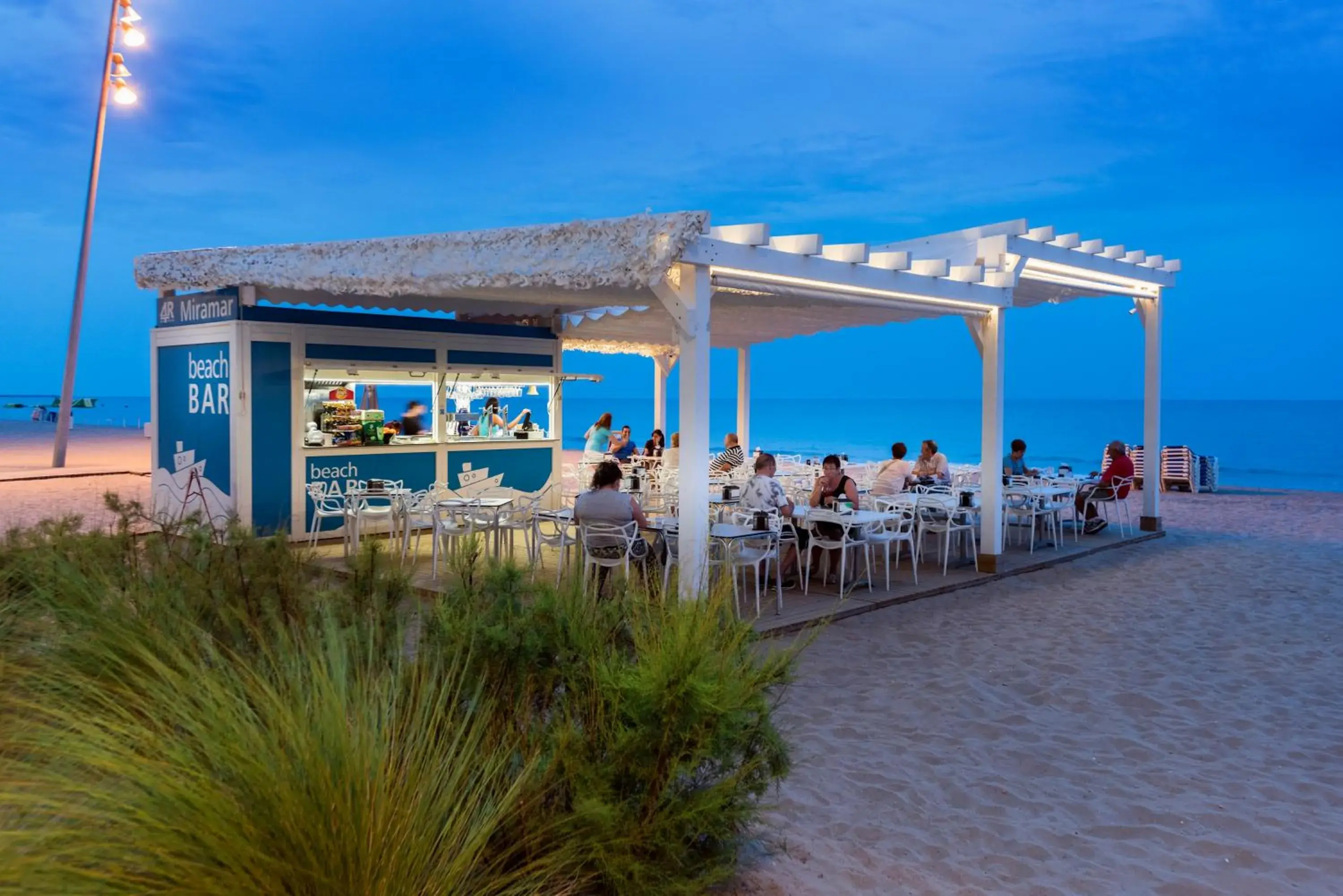 Lounge or bar in 4R Miramar Calafell Lounge or bar in 4R Miramar Calafell