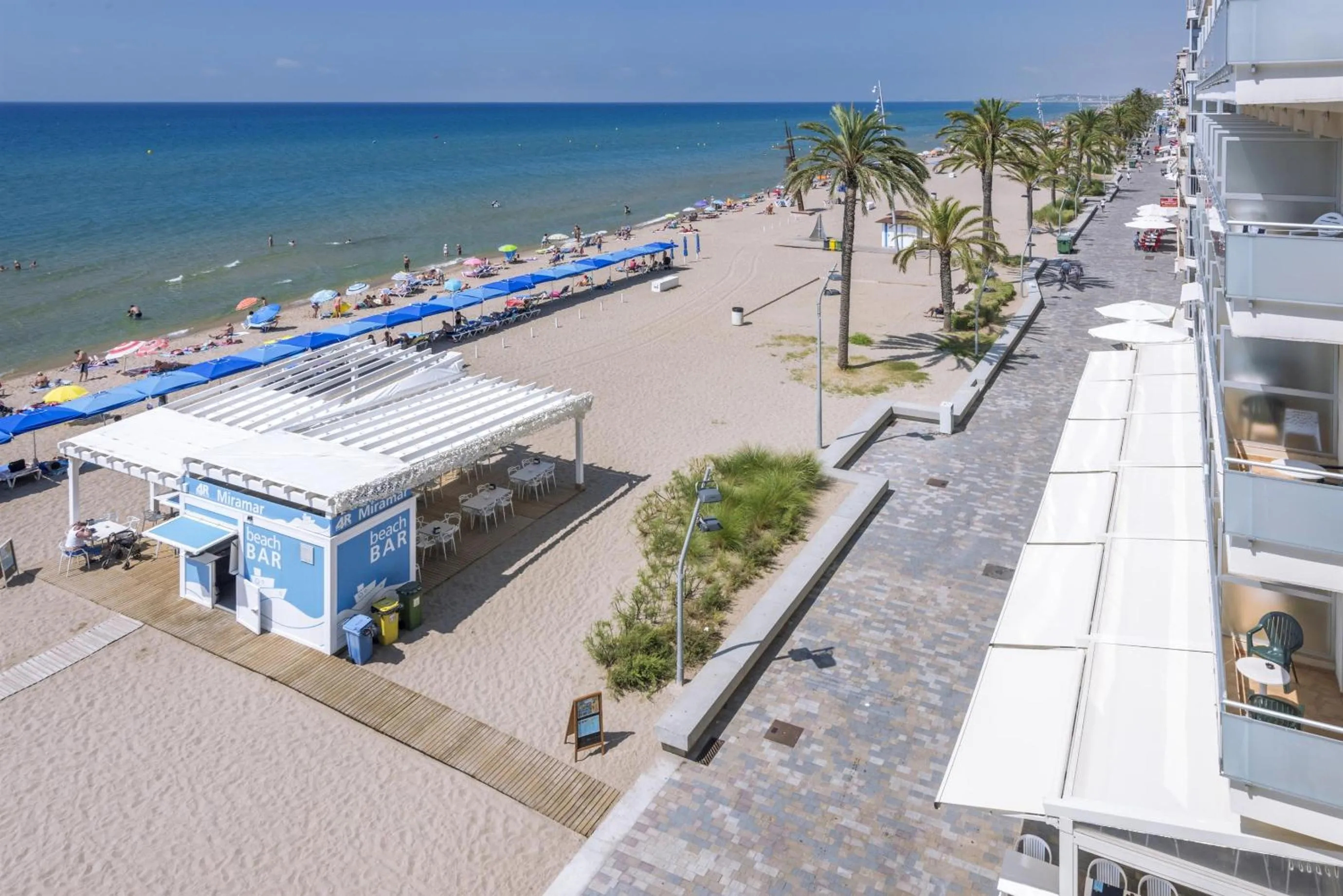 Lounge or bar in 4R Miramar Calafell