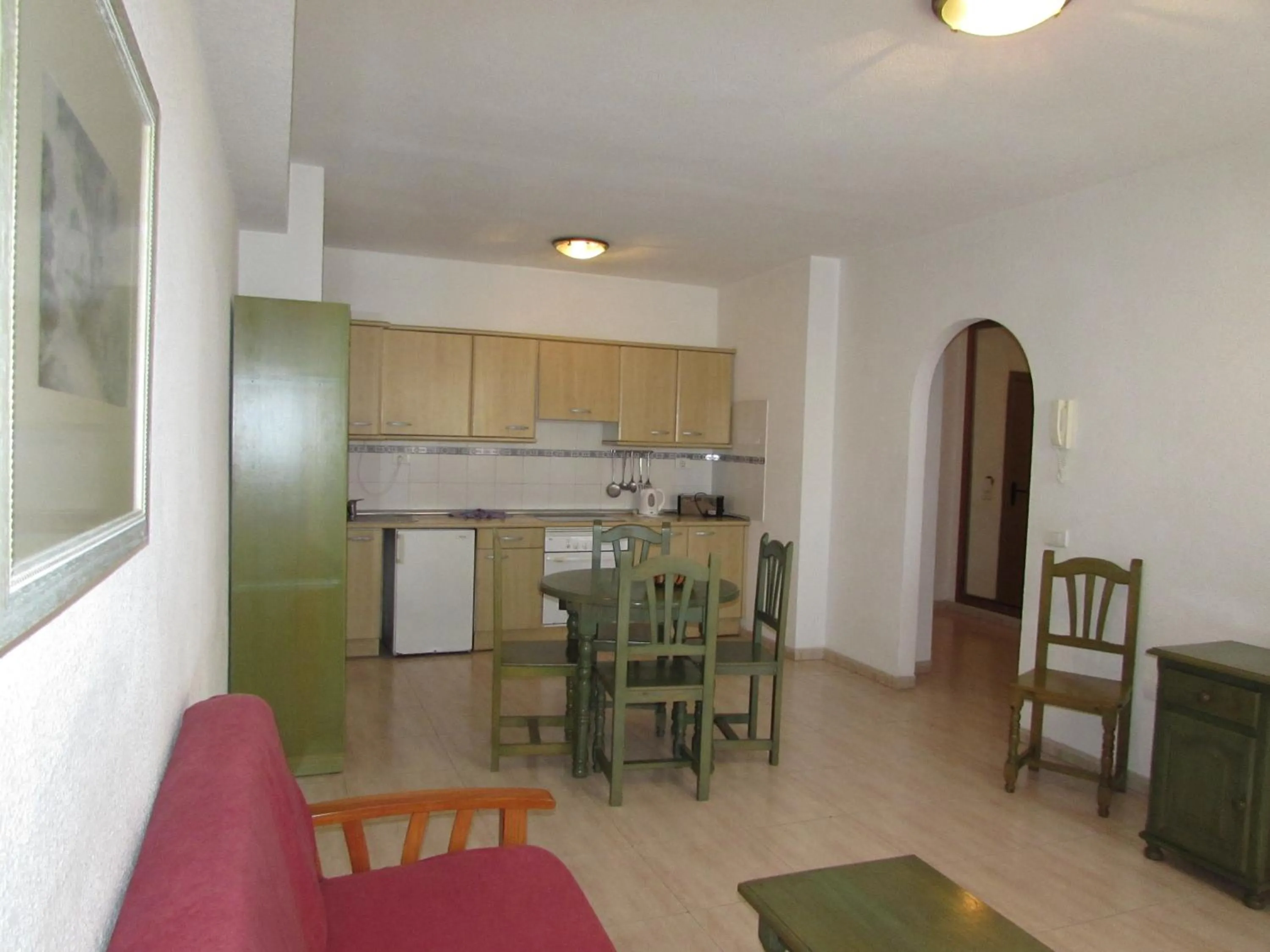 Bedroom, Dining Area in Apartamentos Alta