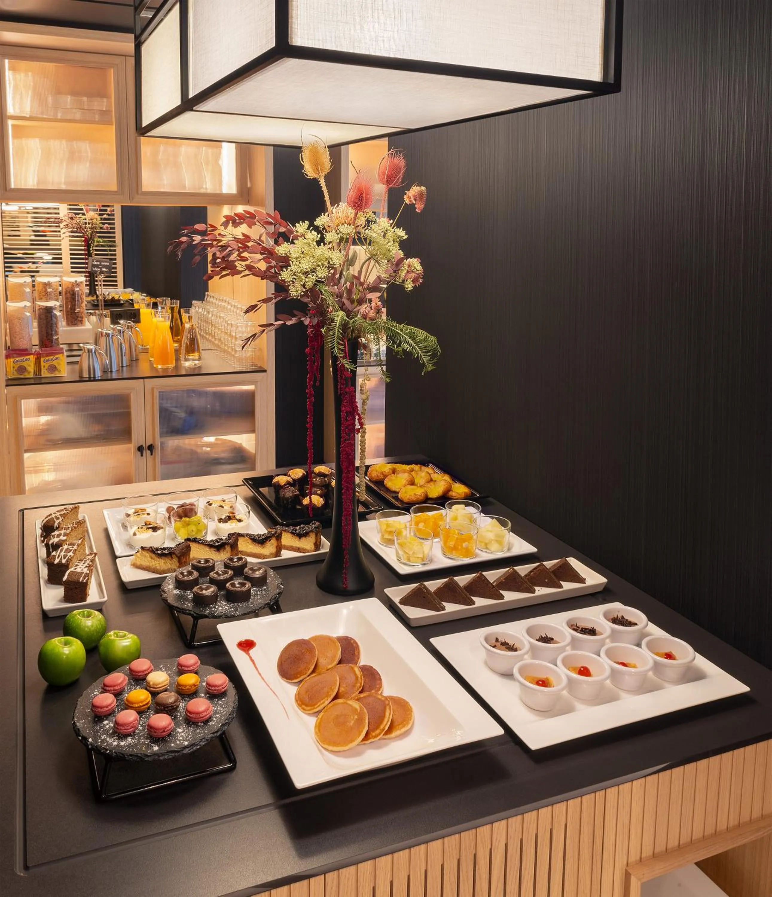 Buffet breakfast in Francisco I Boutique