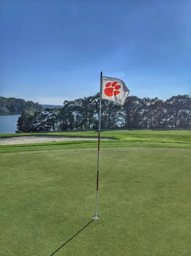 Golfcourse in The Shepherd Hotel Downtown Clemson