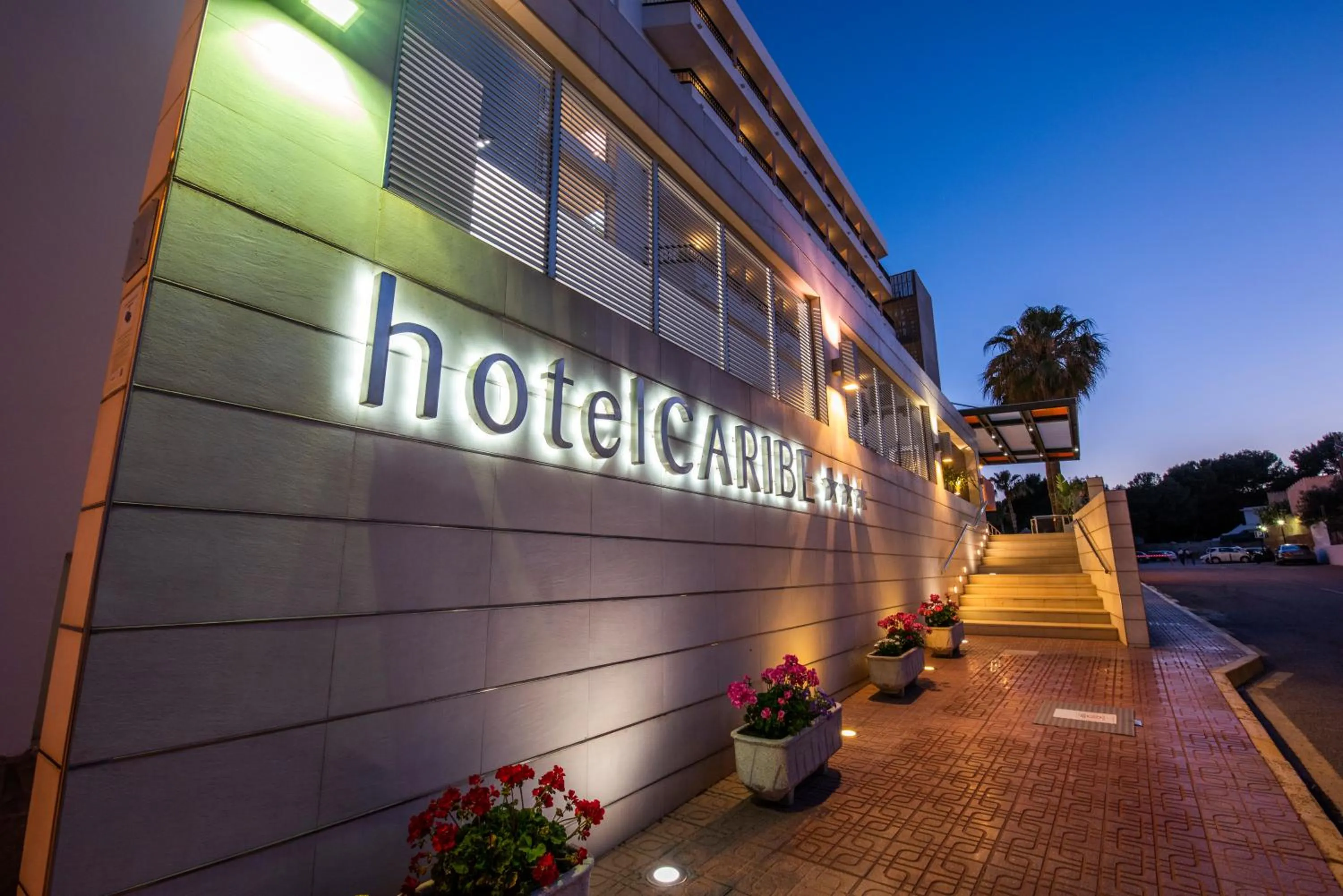 Facade/entrance in Hotel Caribe