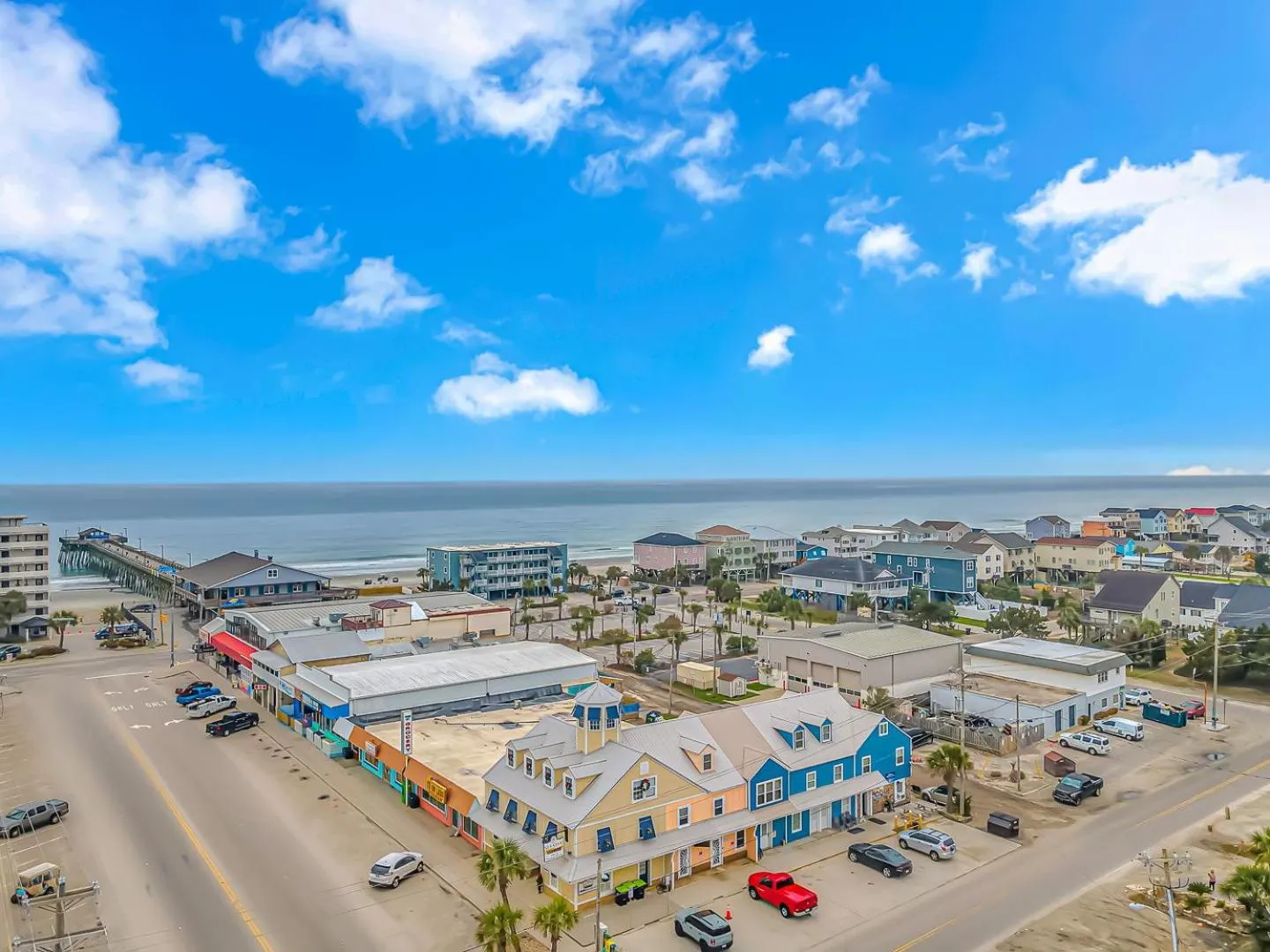 125 Atlantic Avenue Unit F - Pet Friendly! Walk To The Beach and Pier! 1BR -1BA - Sleeps 2-4 guests!