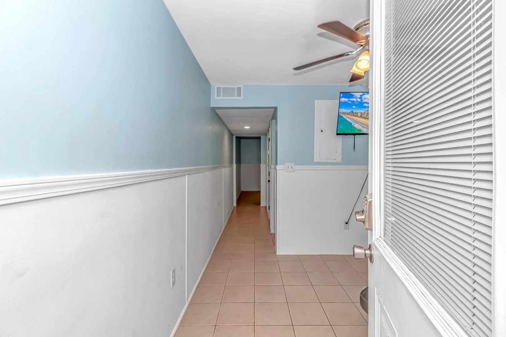125 Atlantic Avenue Unit F - Pet Friendly! Walk To The Beach and Pier! 1BR -1BA - Sleeps 2-4 guests!