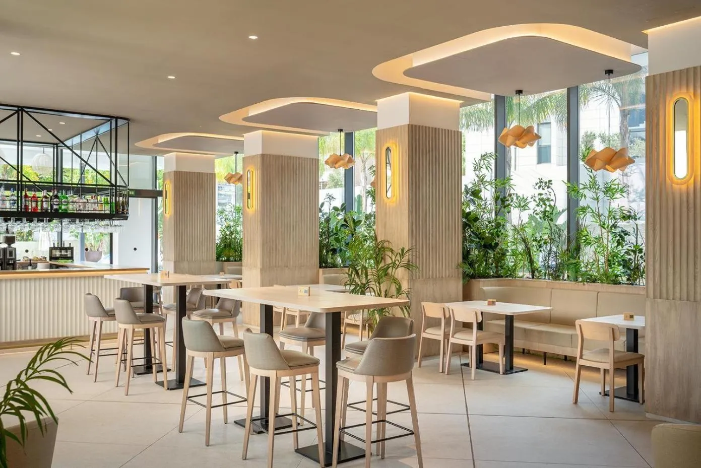 Lounge or bar in Port Alicante City & Beach