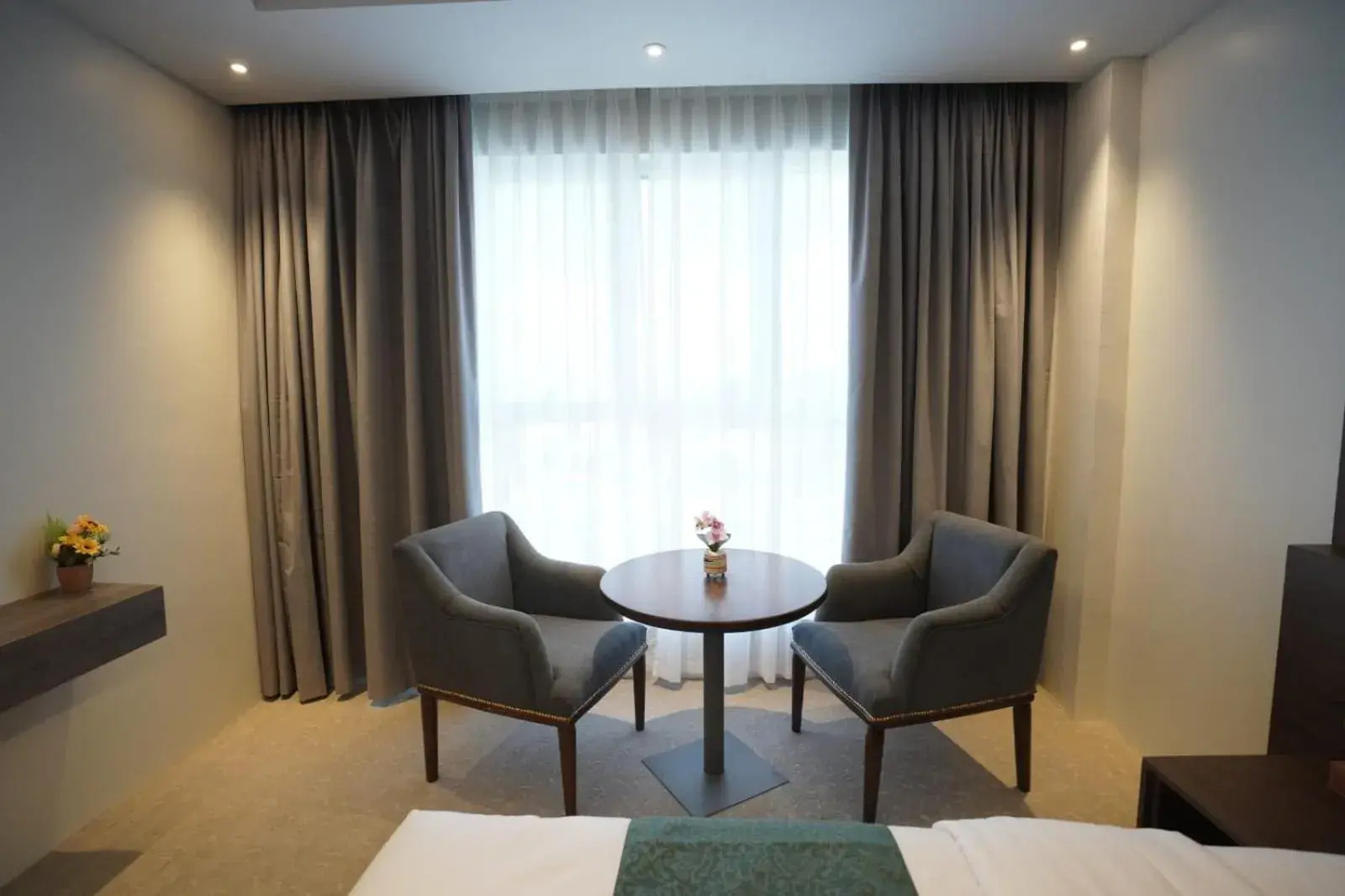 Deluxe Queen Room in Green View Hotel, Jabal Akhdar Deluxe Queen Room in Green View Hotel, Jabal Akhdar