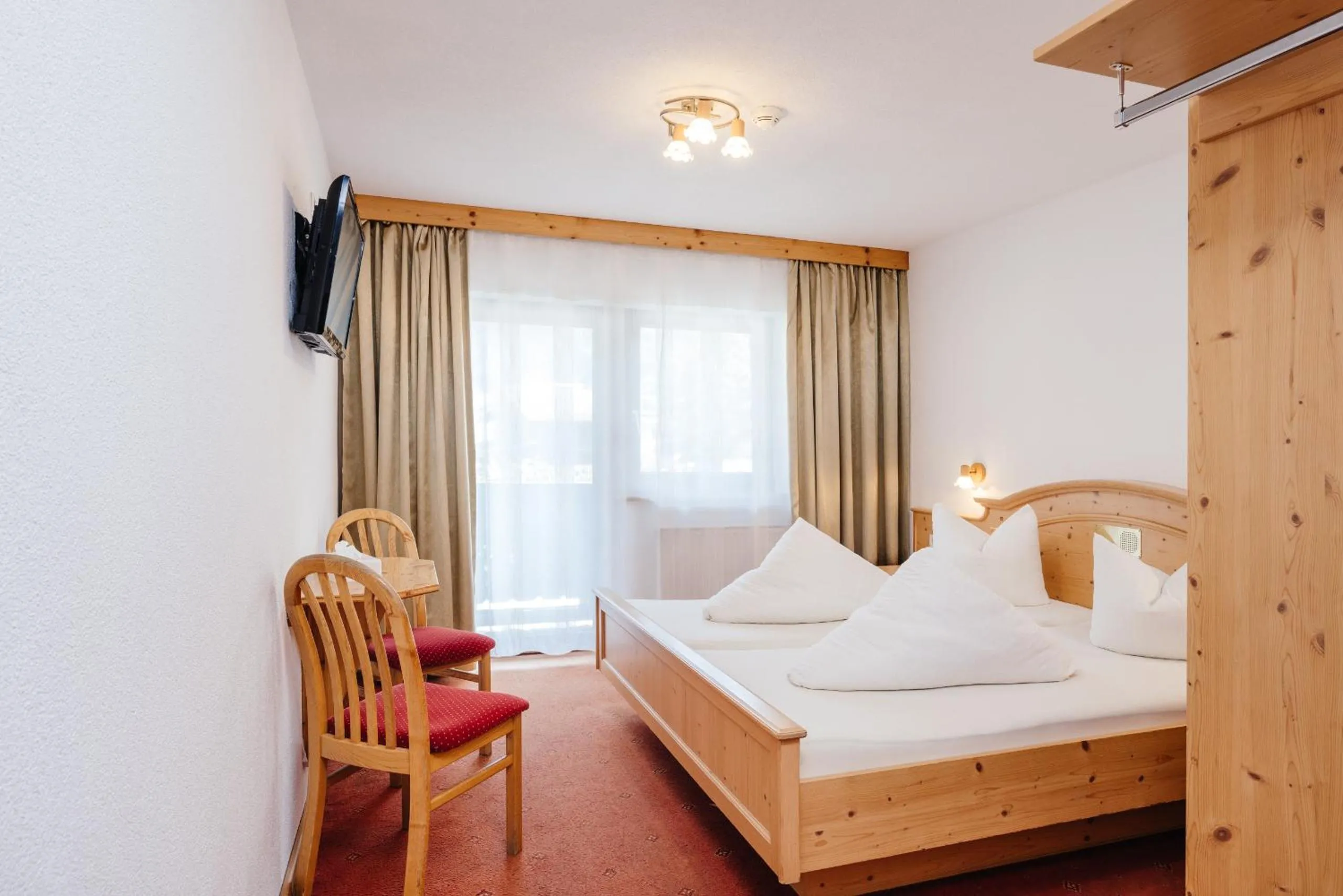 Photo of the whole room, Bed in Hotel Andrea
