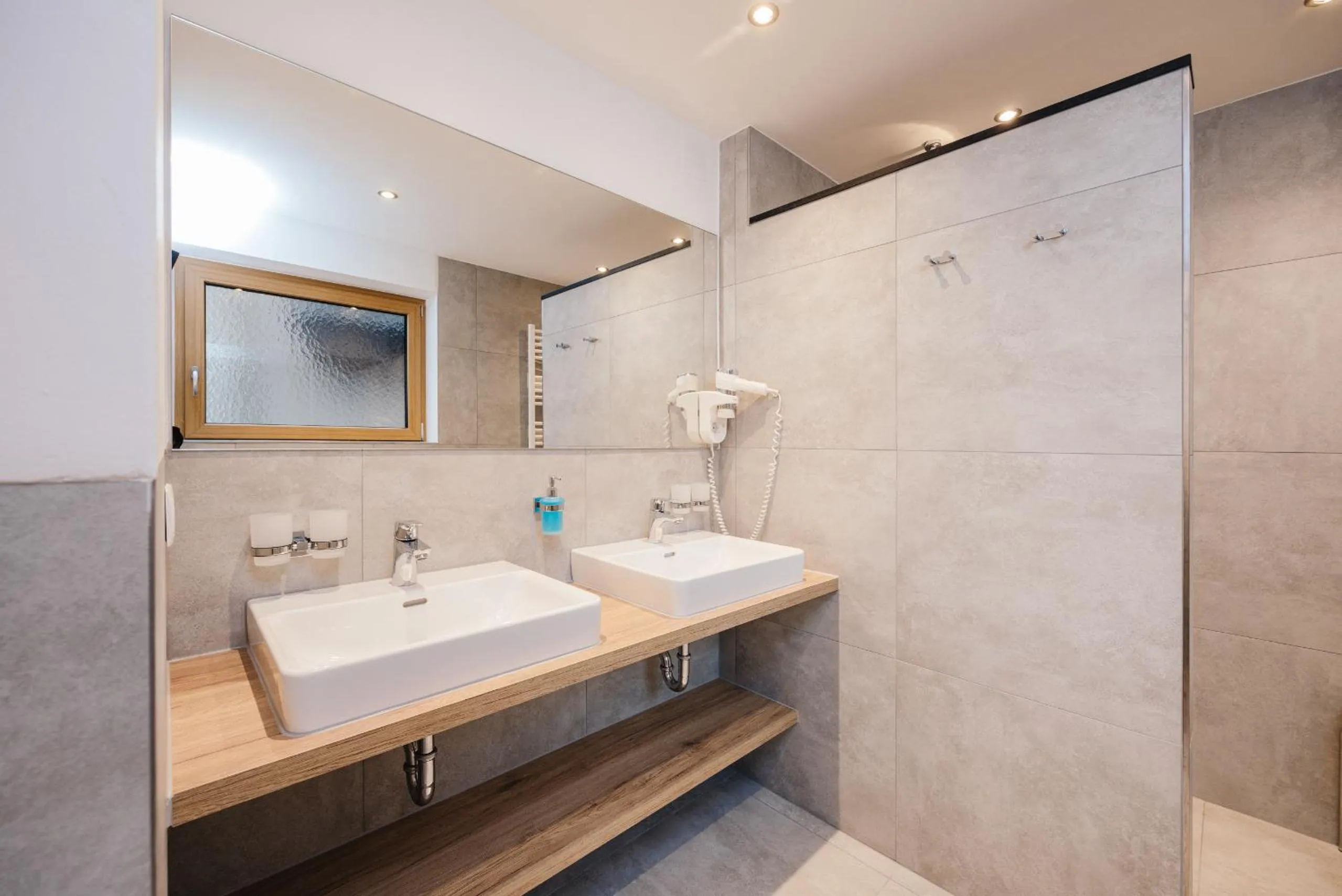 Bathroom in Hotel Andrea