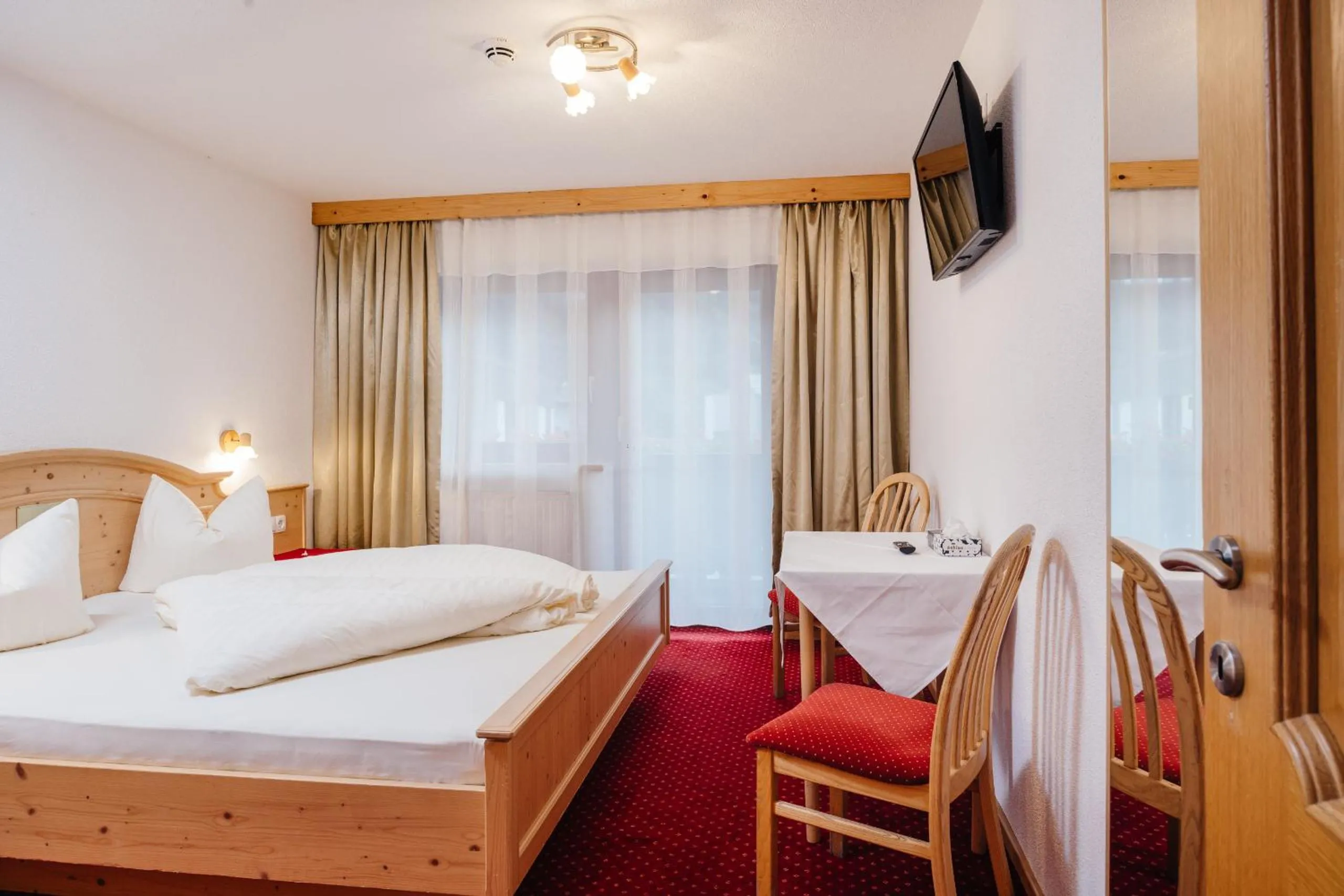 Photo of the whole room, Bed in Hotel Andrea