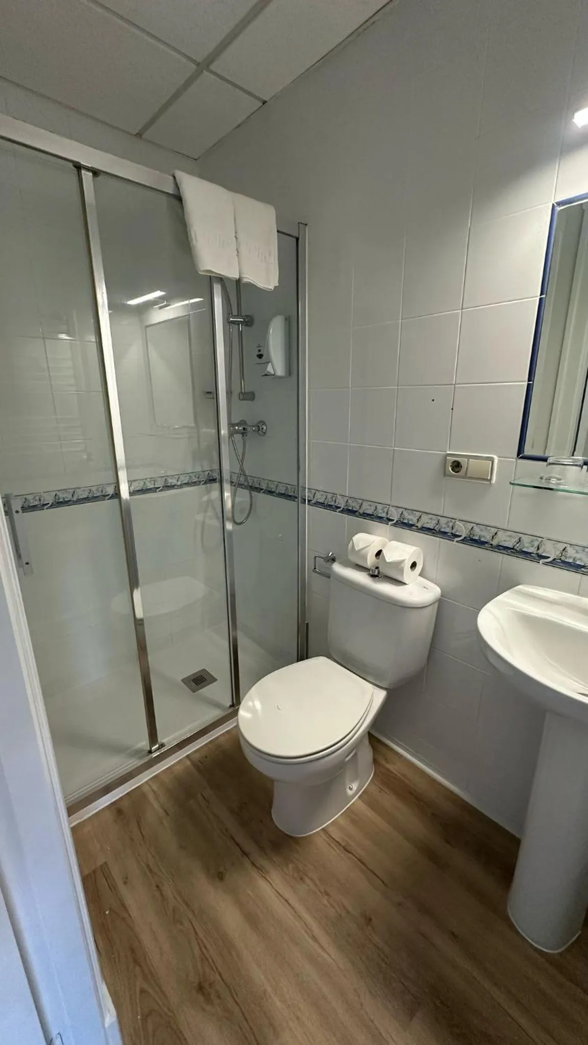 Shower in Hotel Nautico