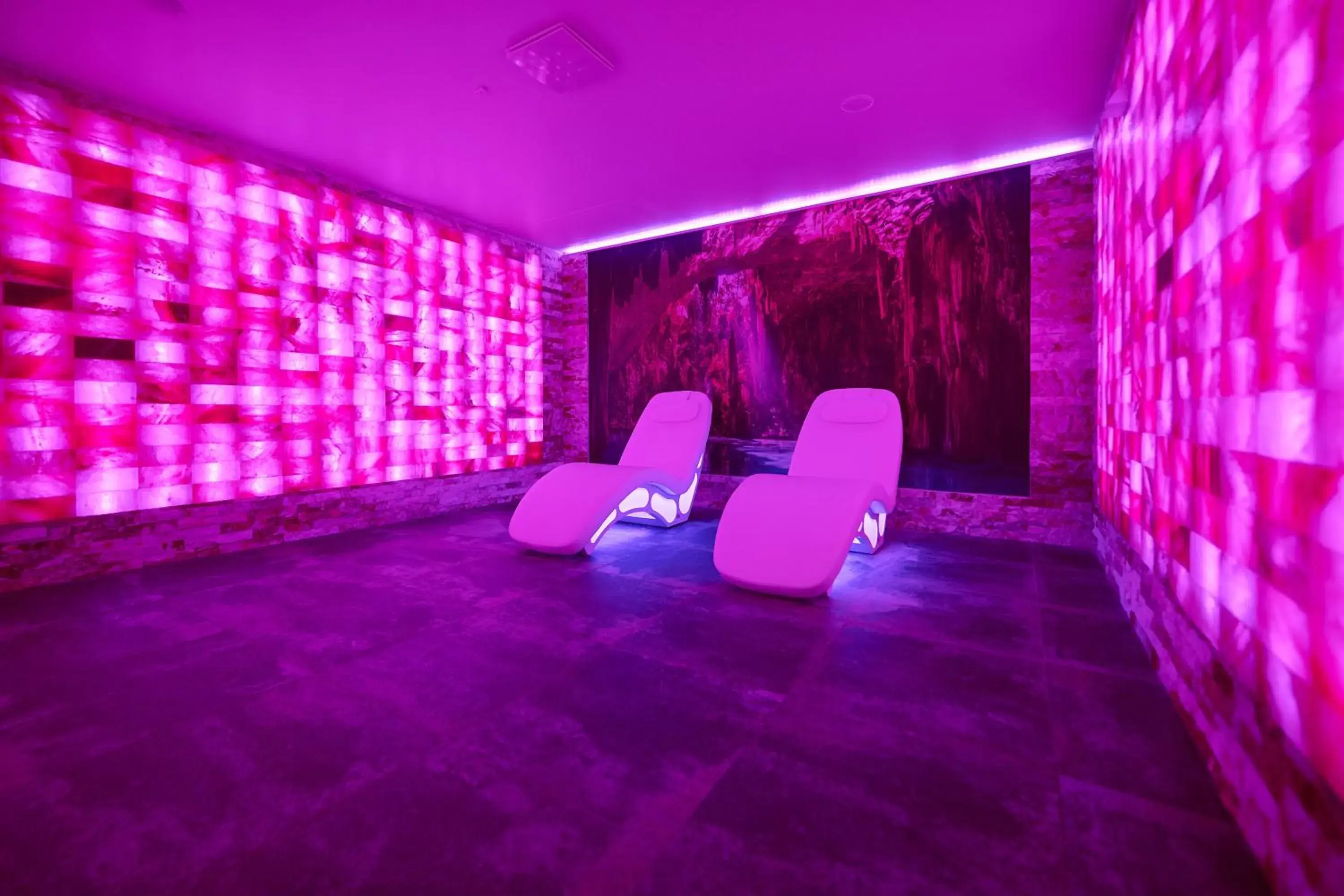 Property building in Hills Resort Hotel Property building in Hills Resort Hotel