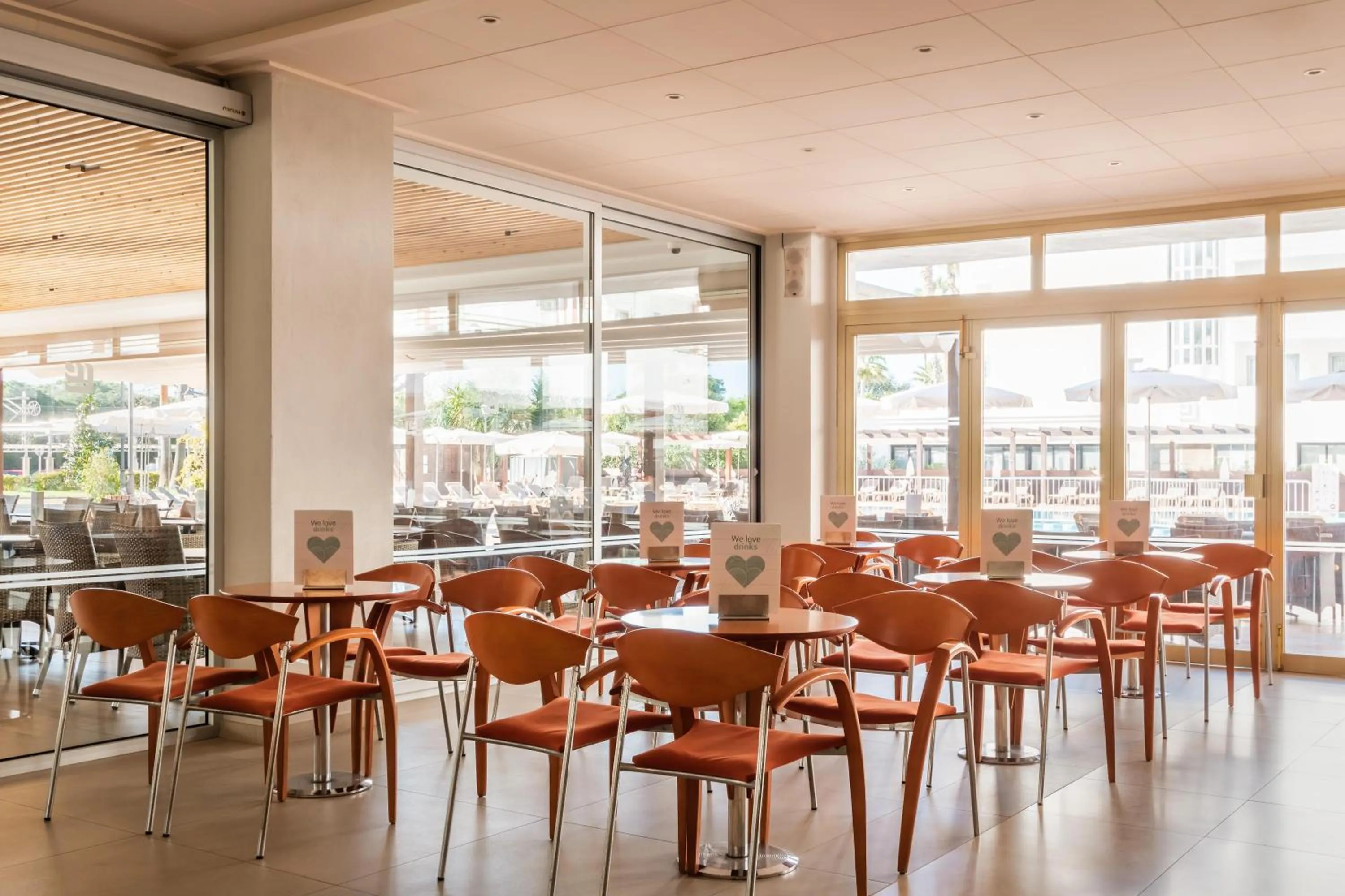 Lounge or bar in ALEGRIA Florida