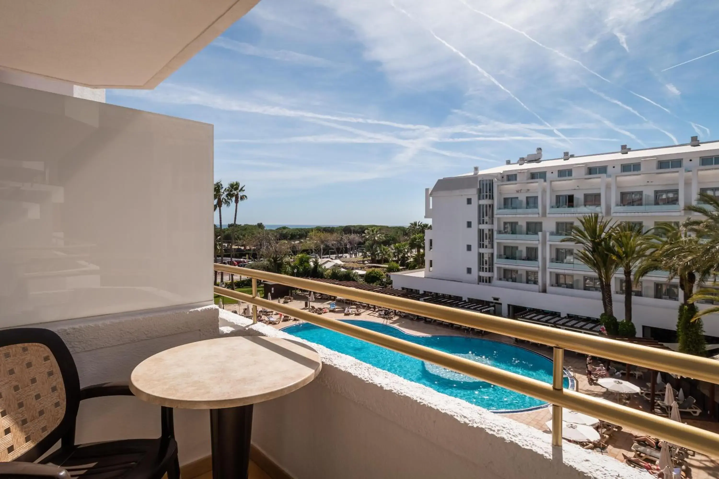 Triple room balcony with pool/sea views in ALEGRIA Florida Triple room balcony with pool/sea views in ALEGRIA Florida