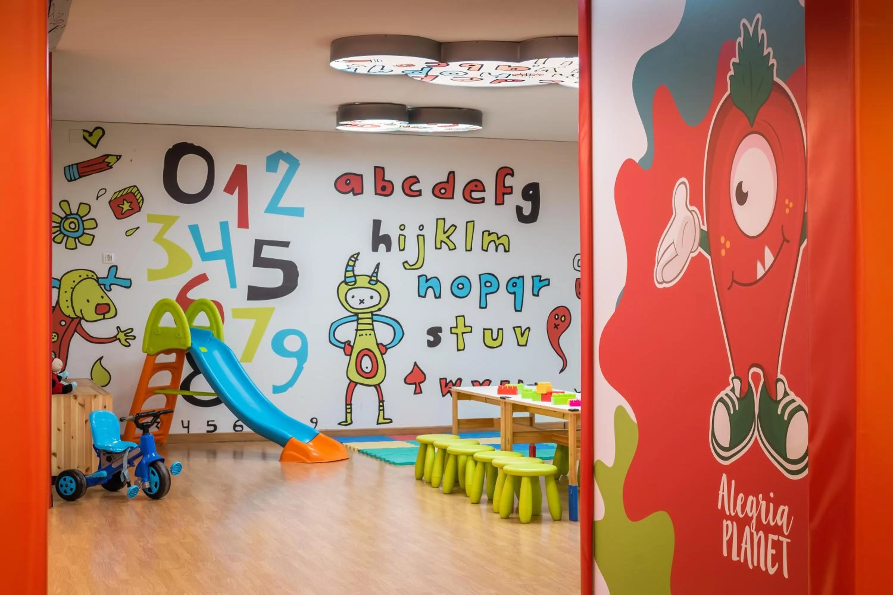 children in ALEGRIA Florida