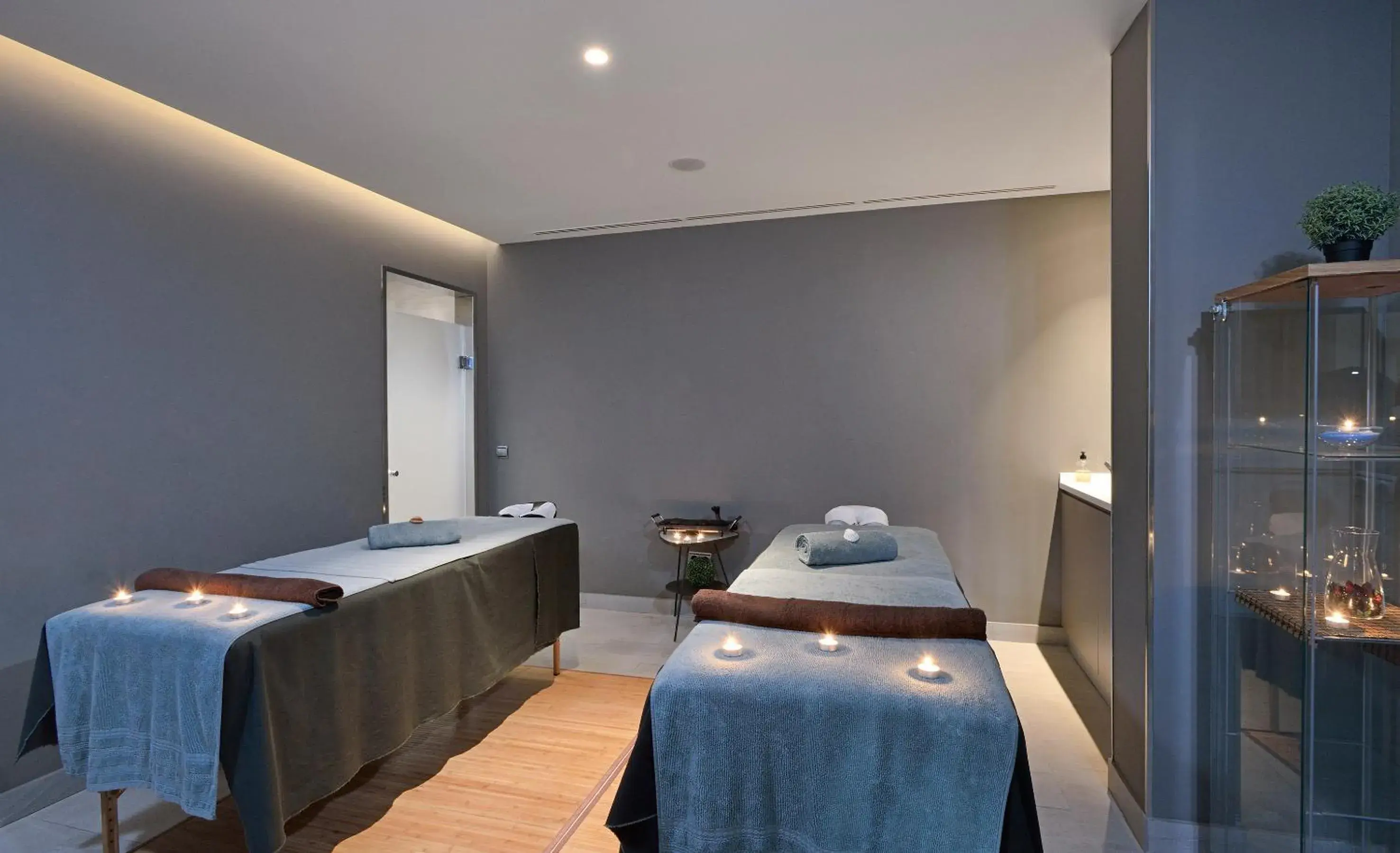 Massage, Bed in Sol Torremolinos - Don Pedro Massage, Bed in Sol Torremolinos - Don Pedro