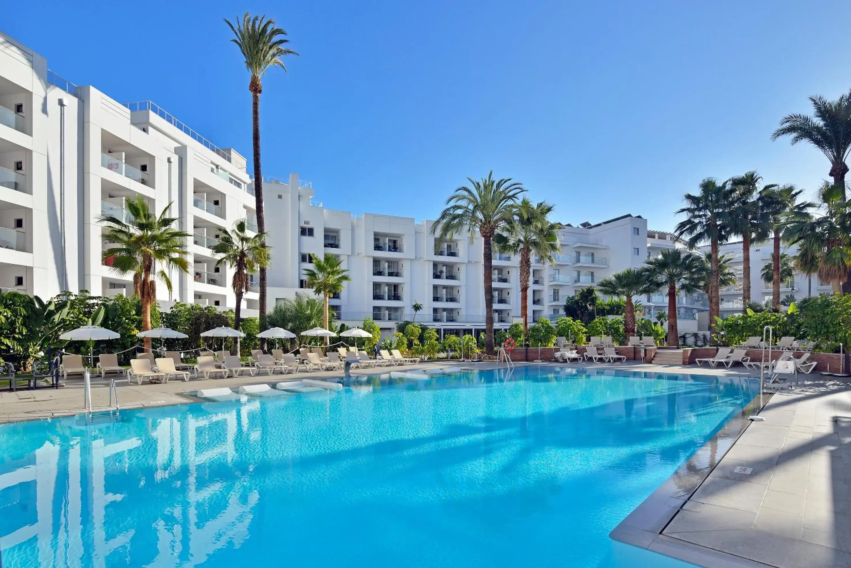Property building in Sol Torremolinos - Don Pedro Property building in Sol Torremolinos - Don Pedro