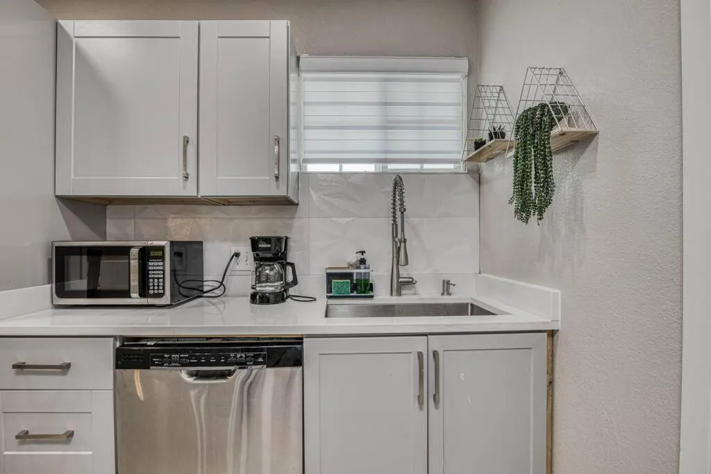 Coffee/tea facilities in My Cozy Duplex B in the heart of West Side