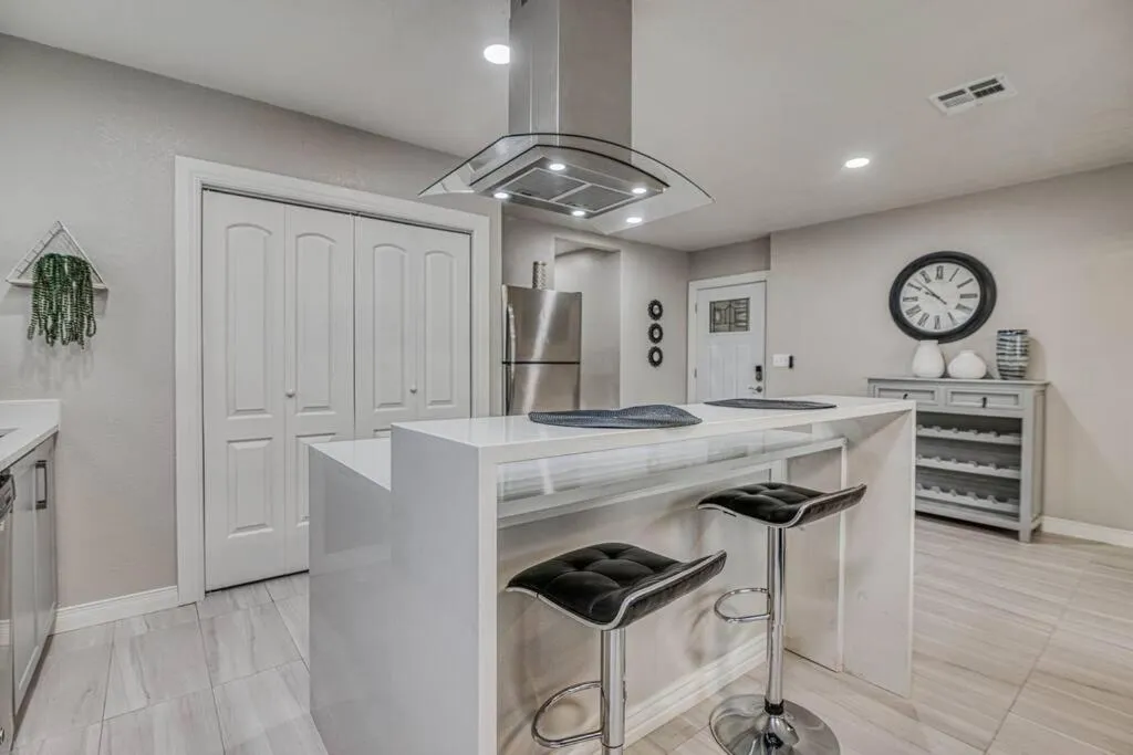 Kitchen or kitchenette in My Cozy Duplex B in the heart of West Side
