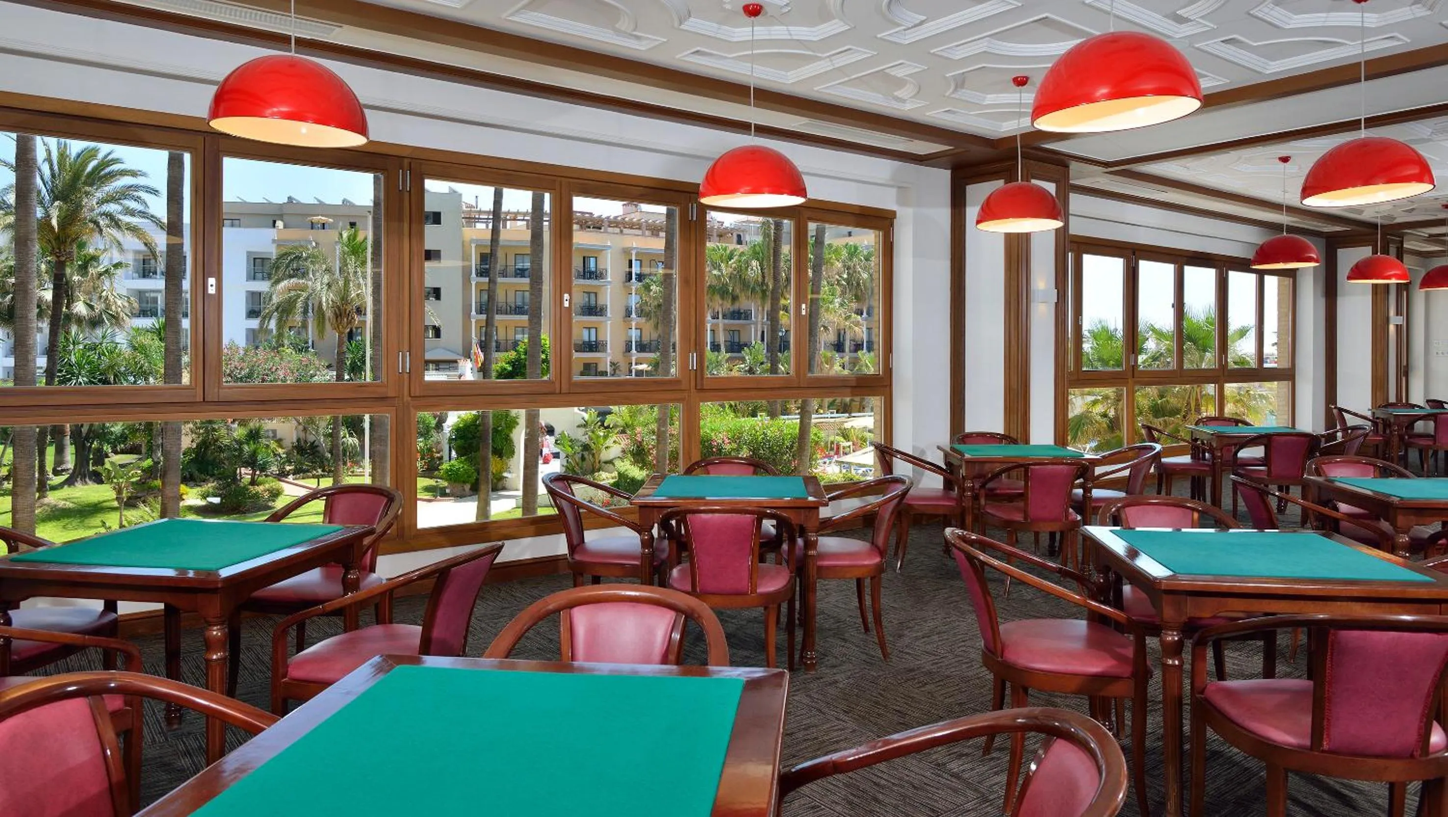 Lounge or bar in Sol Torremolinos - Don Pablo