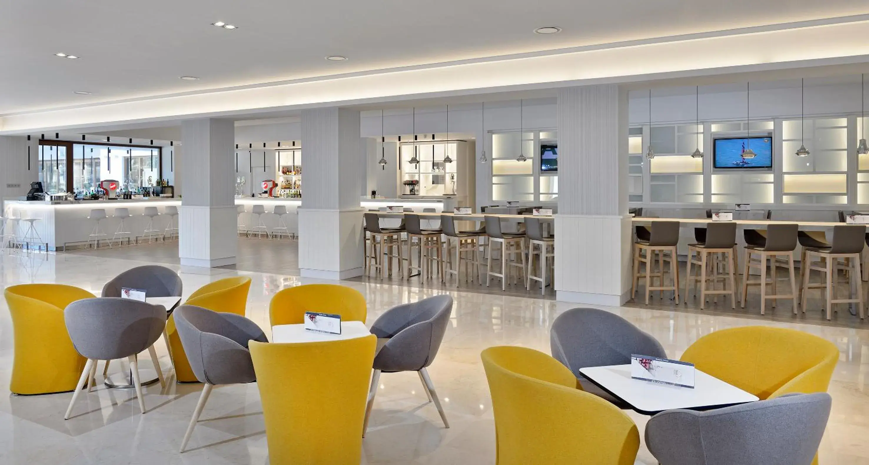 Lounge or bar in Sol Torremolinos - Don Pablo Lounge or bar in Sol Torremolinos - Don Pablo