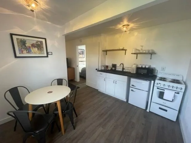 The Seaview Cottages