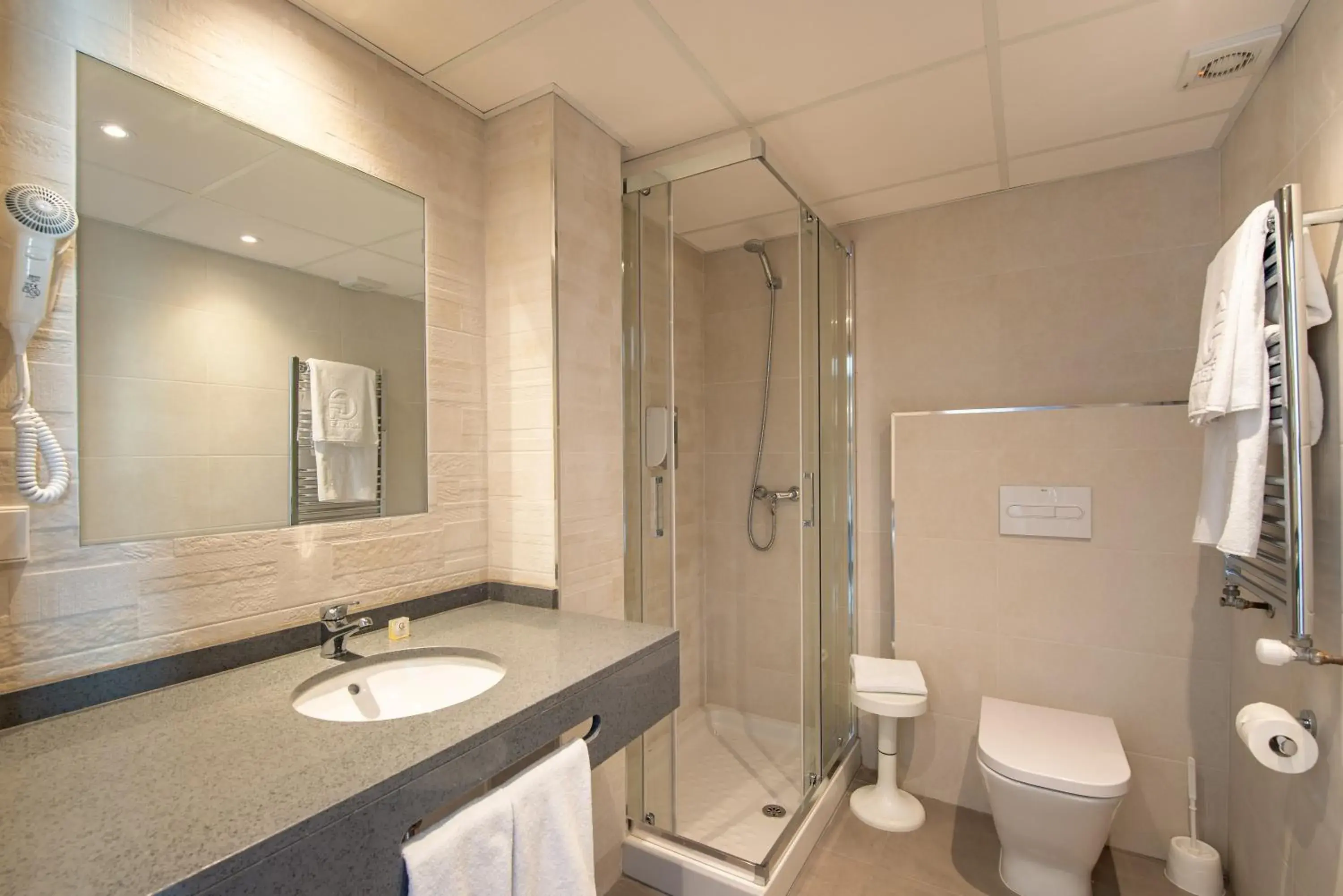 Toilet in Climia 2Sleep Apartments Toilet in Climia 2Sleep Apartments