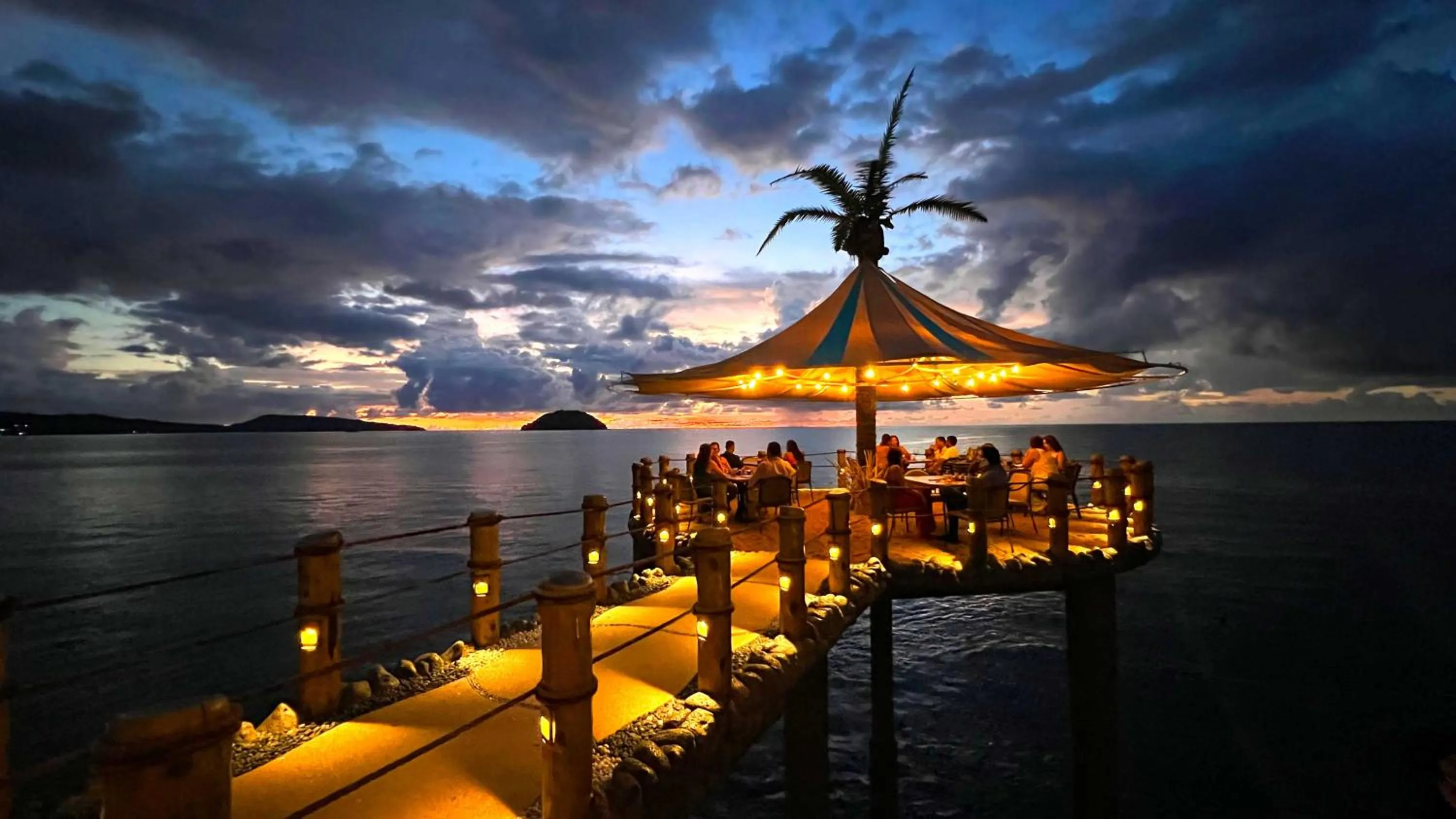 Restaurant/places to eat in Sunset Island Villas Riviera Nayarit