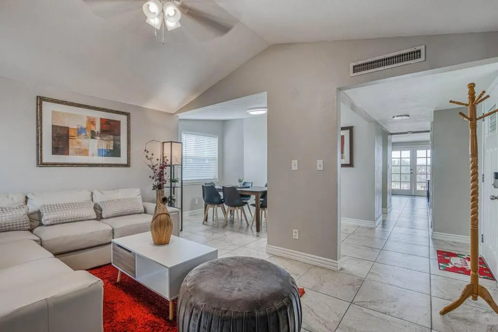Living room in The Hummingbird Sunset Home, West Side
