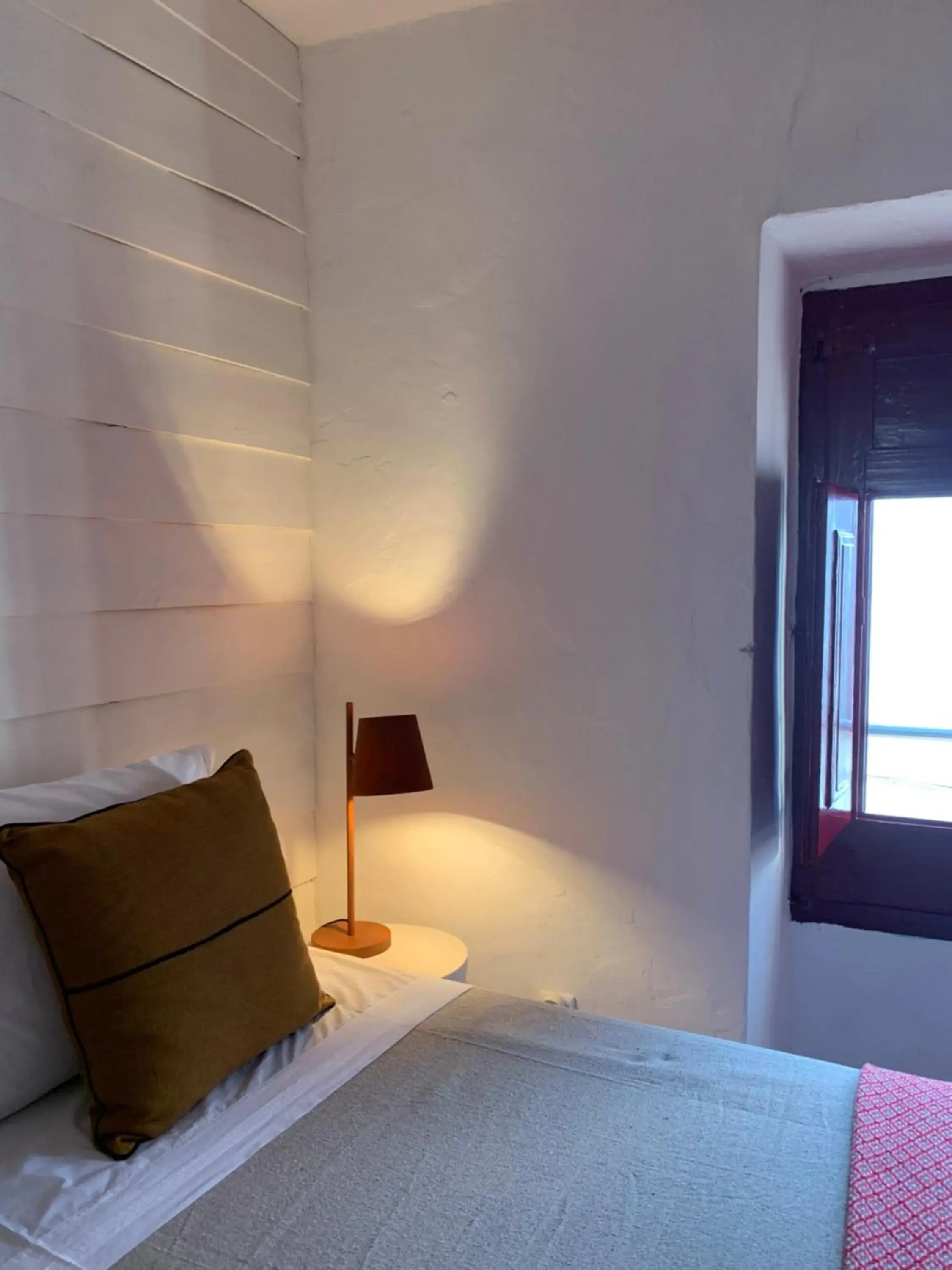 Family Room with Private Bathroom in Slowly-Com Vagar Family Room with Private Bathroom in Slowly-Com Vagar