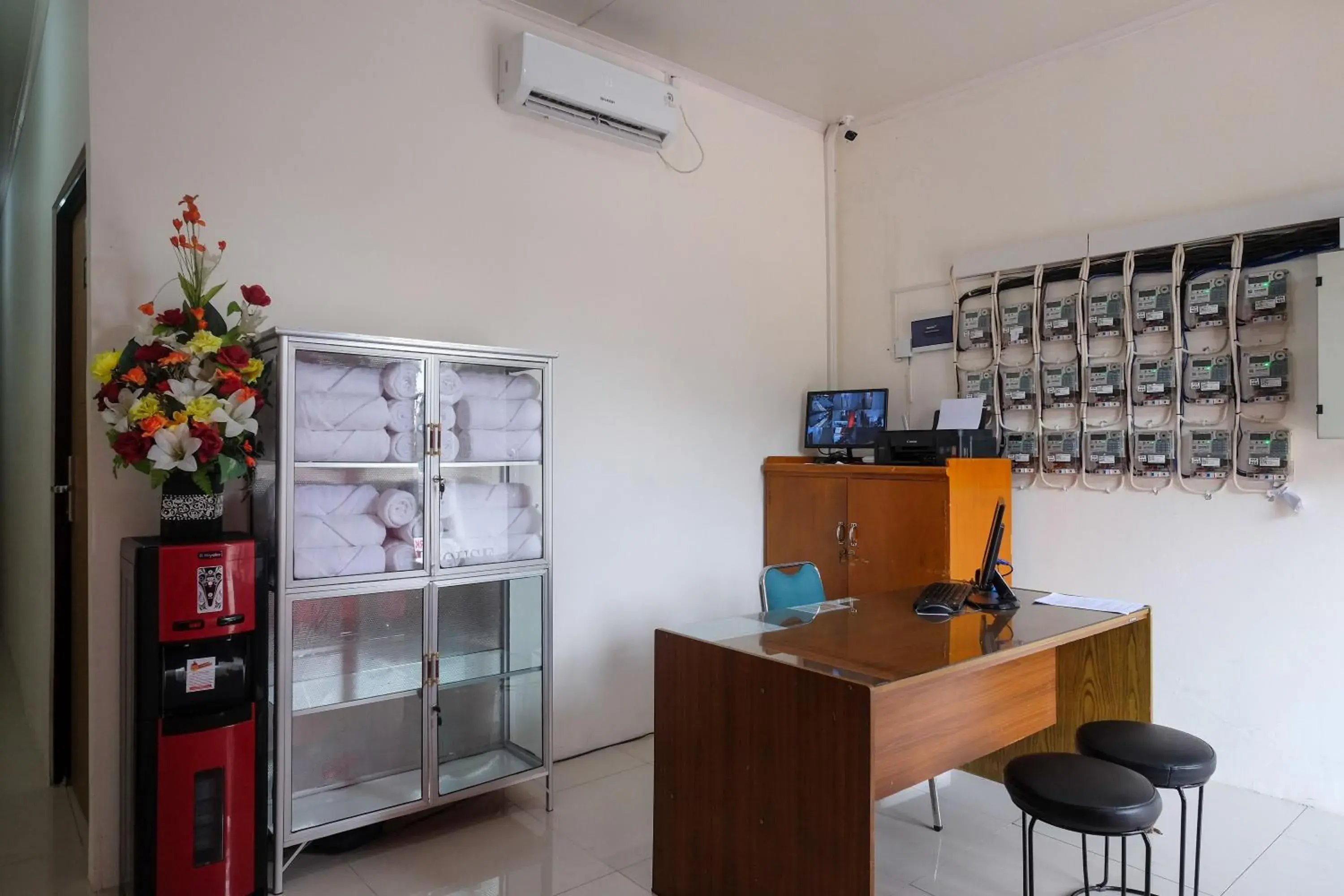 Lobby or reception in RedDoorz near Alun Alun Magelang 2 Lobby or reception in RedDoorz near Alun Alun Magelang 2