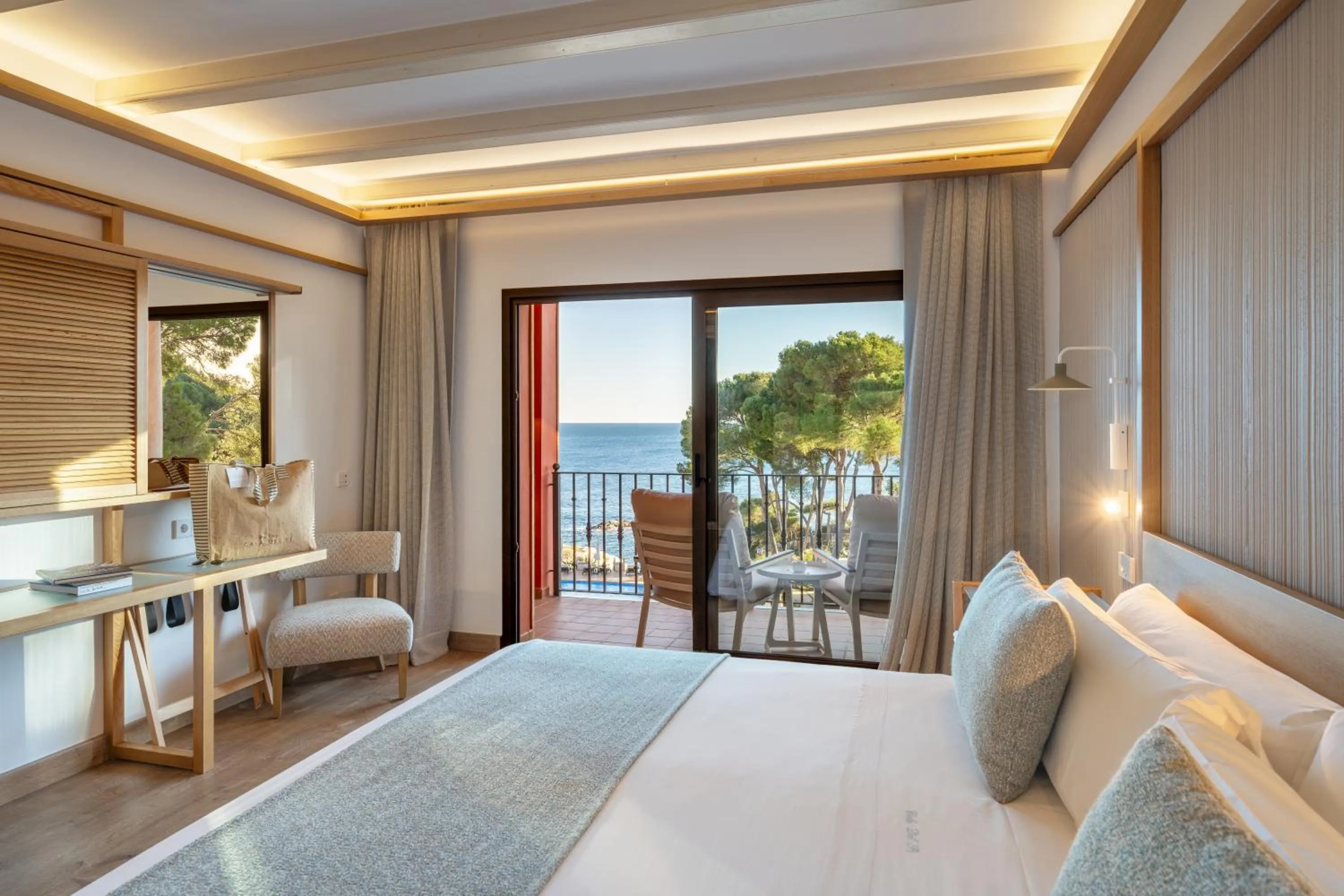 Bedroom, Bed in Hotel Cala del Pi - Adults Only
