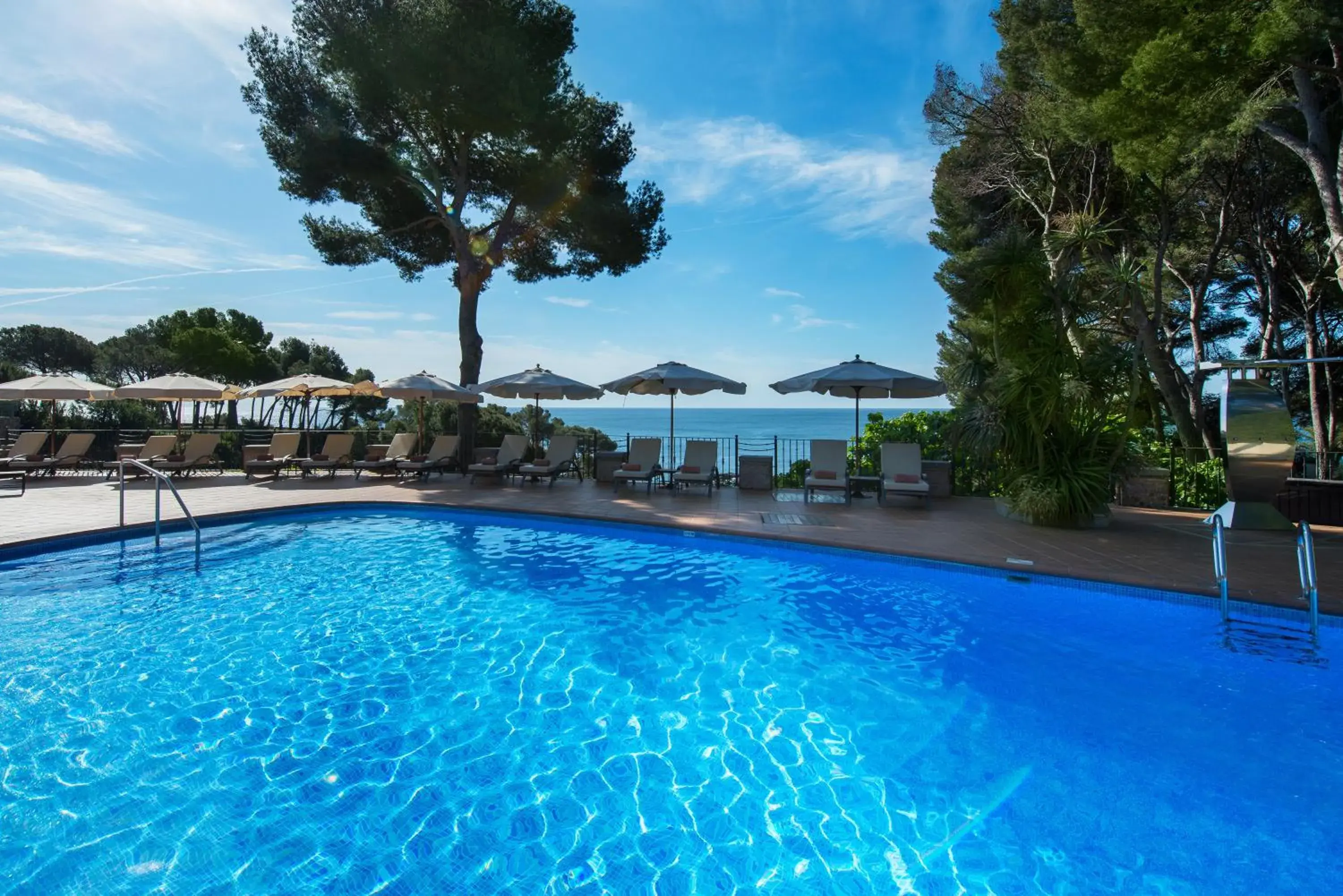 Swimming pool in Hotel Cala del Pi - Adults Only Swimming pool in Hotel Cala del Pi - Adults Only