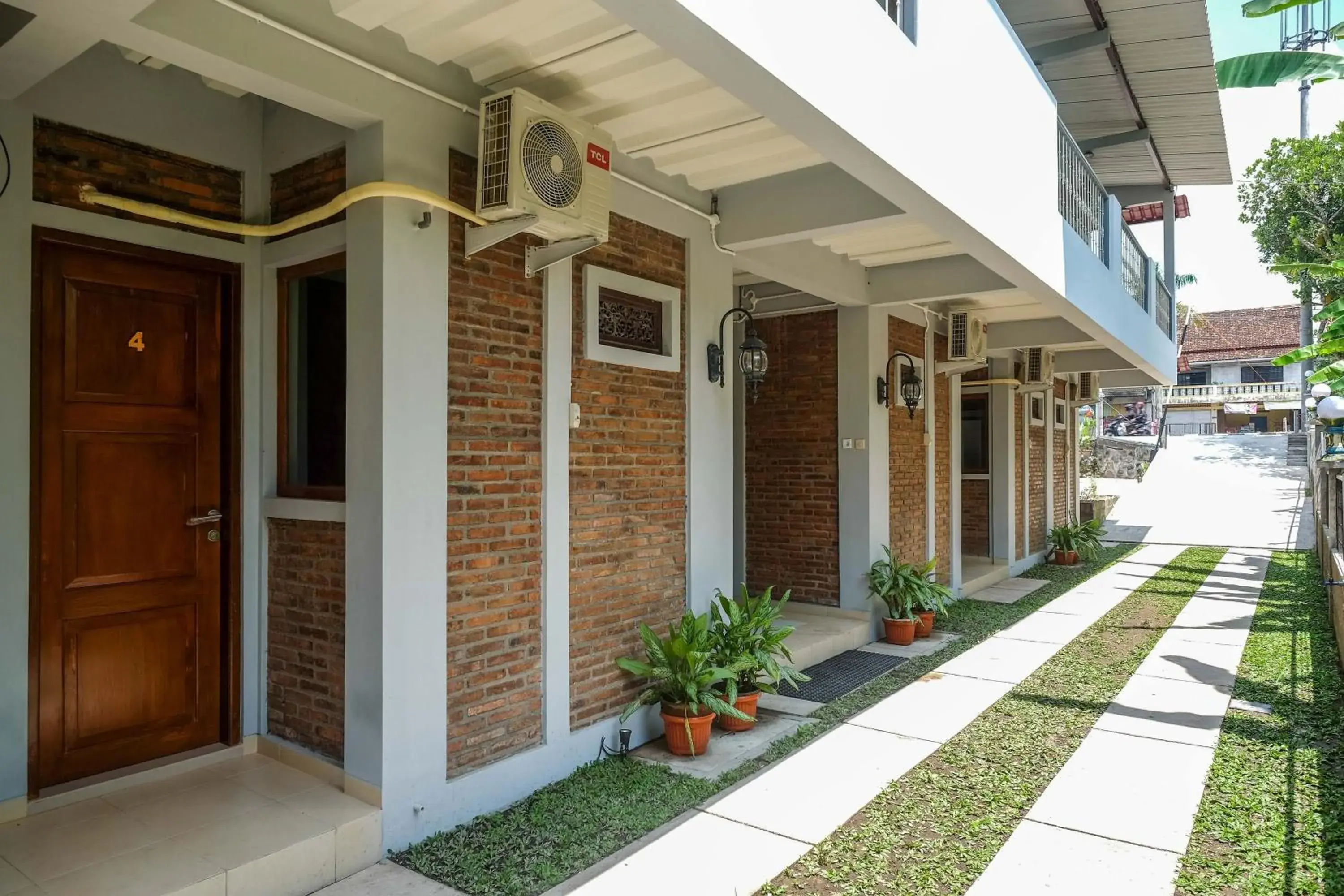 Property building in RedDoorz @ Jalan Ringroad Selatan 2 Property building in RedDoorz @ Jalan Ringroad Selatan 2