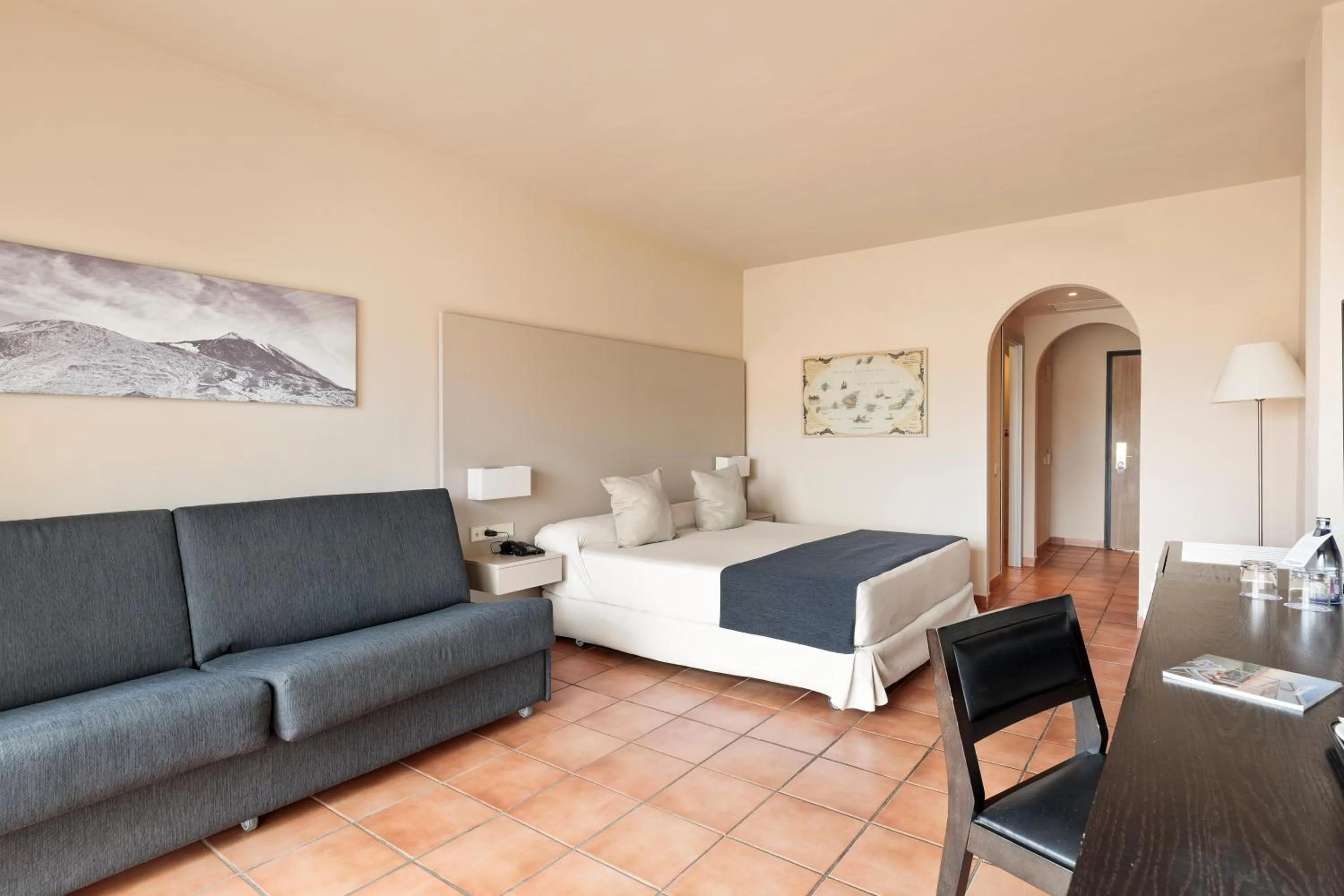 Photo of the whole room, Bed in Hotel Best Jacaranda