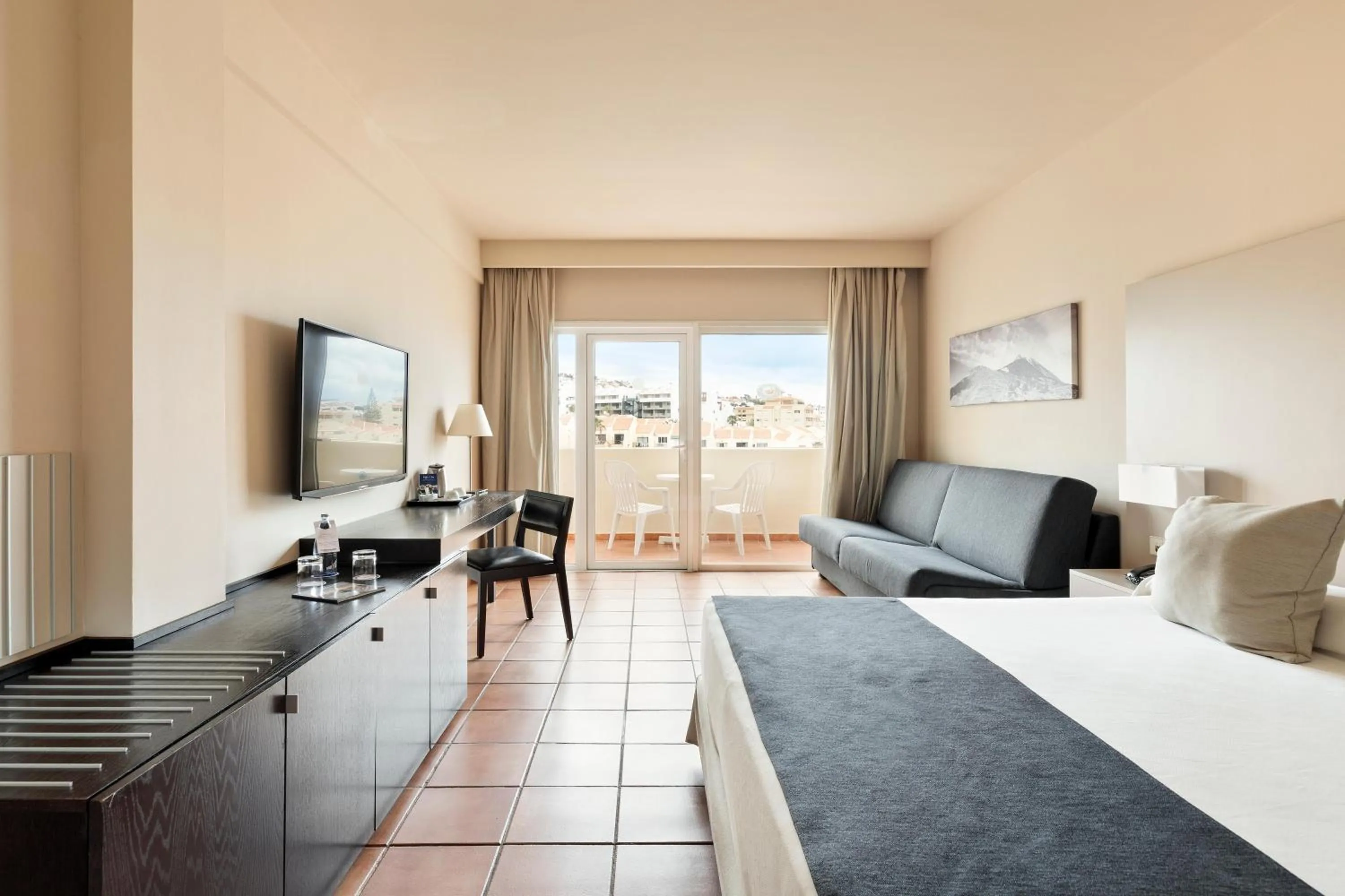 Photo of the whole room, Bed in Hotel Best Jacaranda