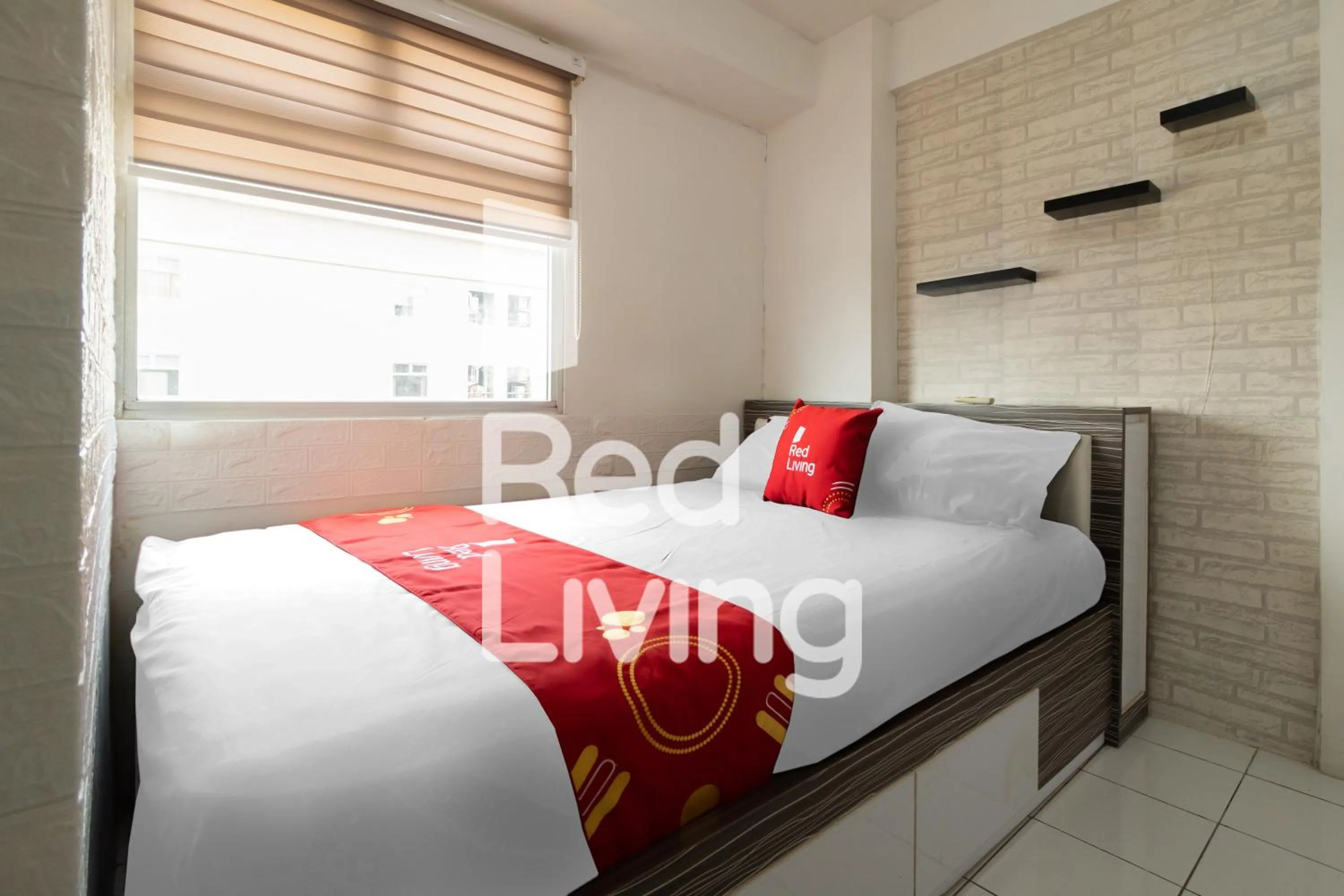 Bedroom, Bed in RedLiving Apartemen Kalibata City - SAG Property Tower Kemuning