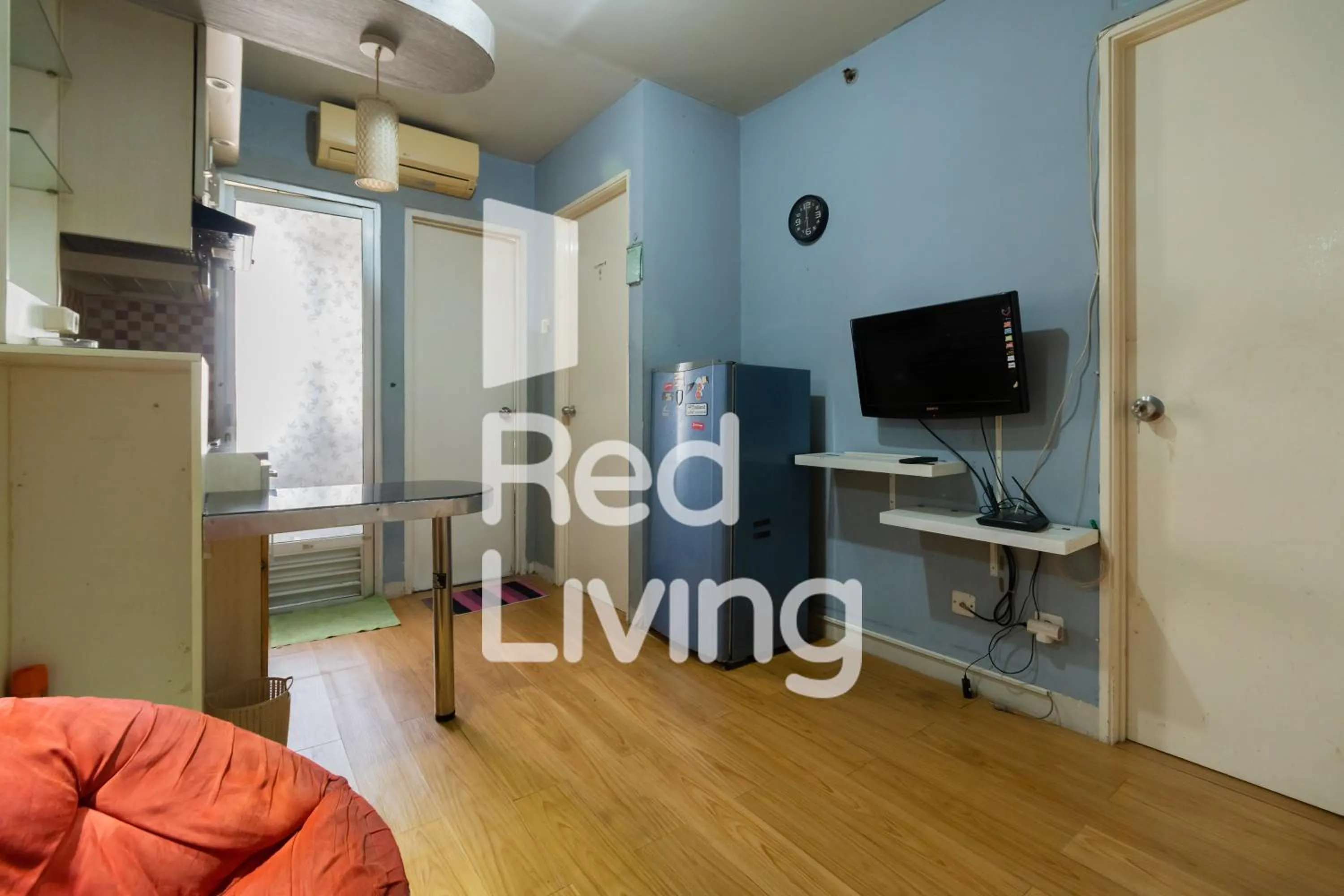 TV and multimedia in RedLiving Apartemen Kalibata City - SAG Property Tower Kemuning