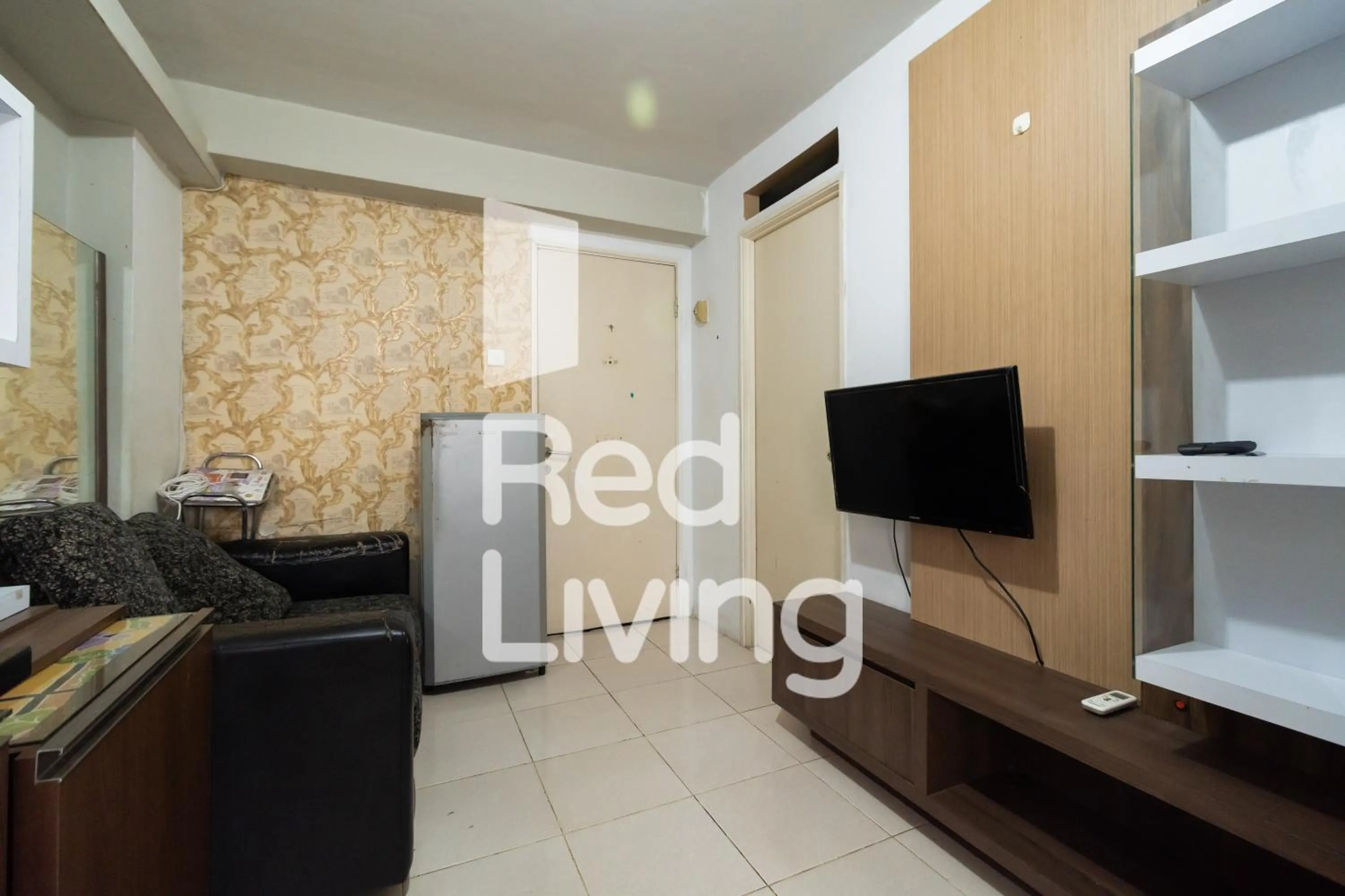 Living room in RedLiving Apartemen Kalibata City - SAG Property Tower Kemuning