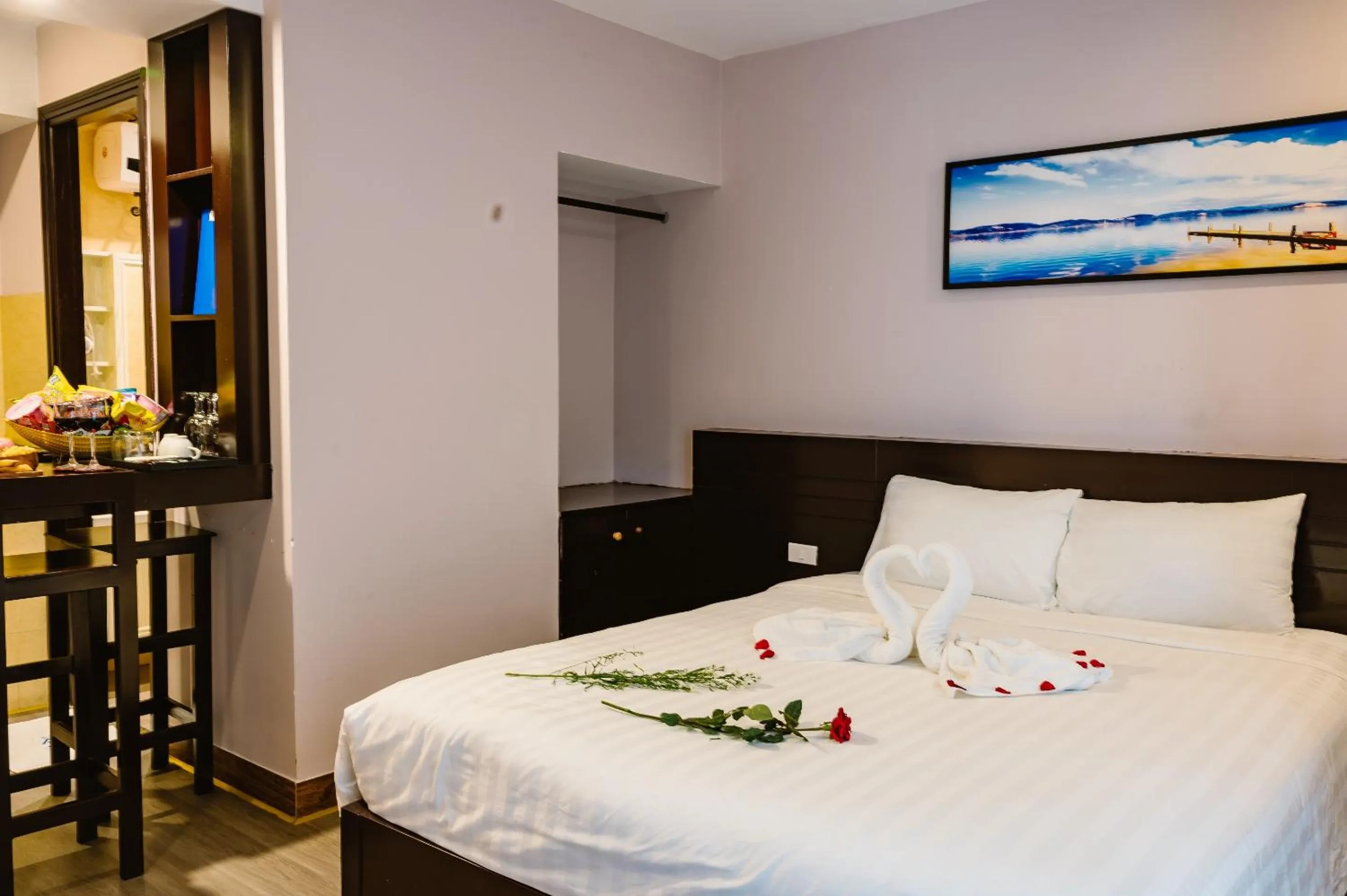 Bed in NALINI Hotel & Apartment